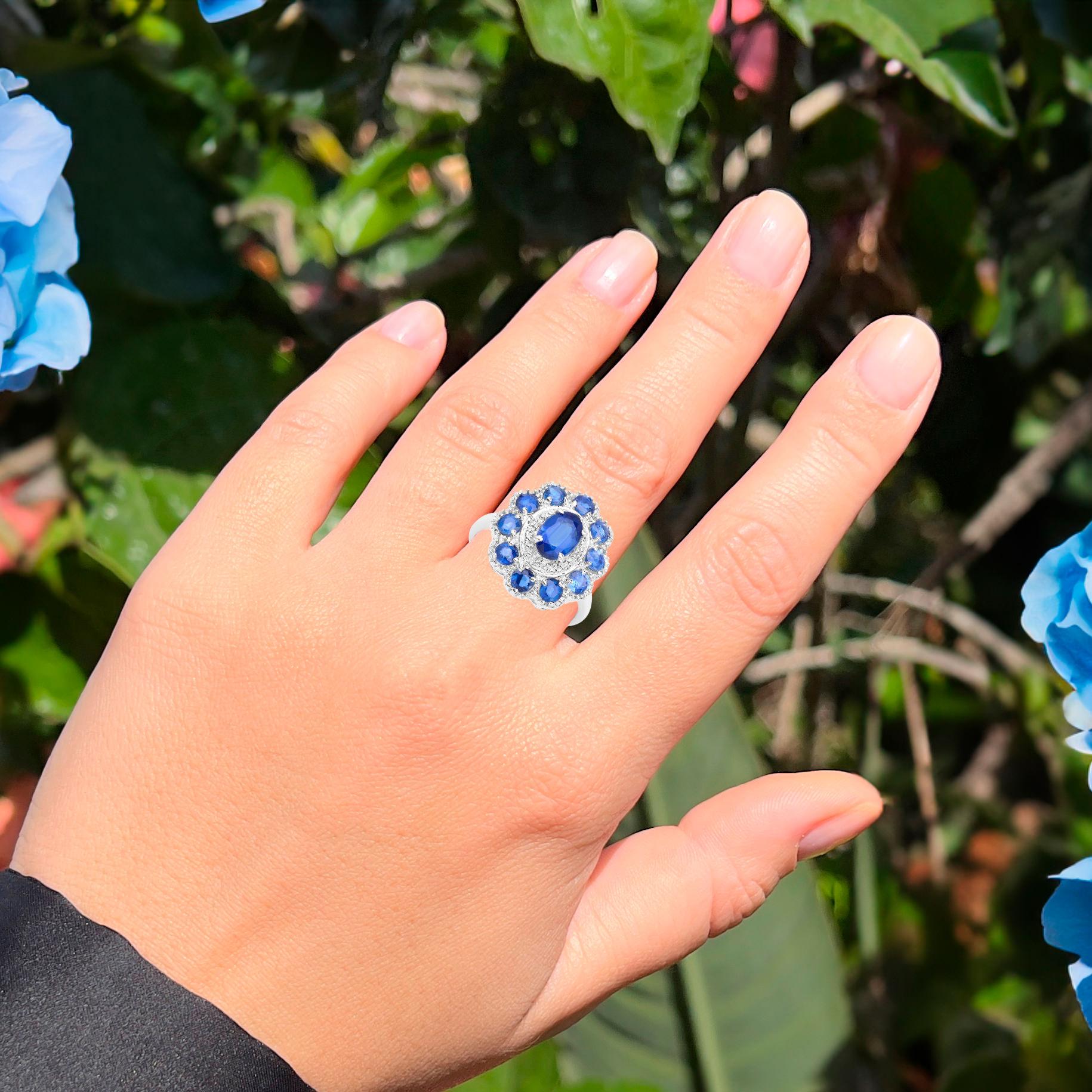 Natürlicher Kyanit Cocktailring aus natürlichem Kyanit 2,50 Karat Sterlingsilber (Zeitgenössisch) im Angebot