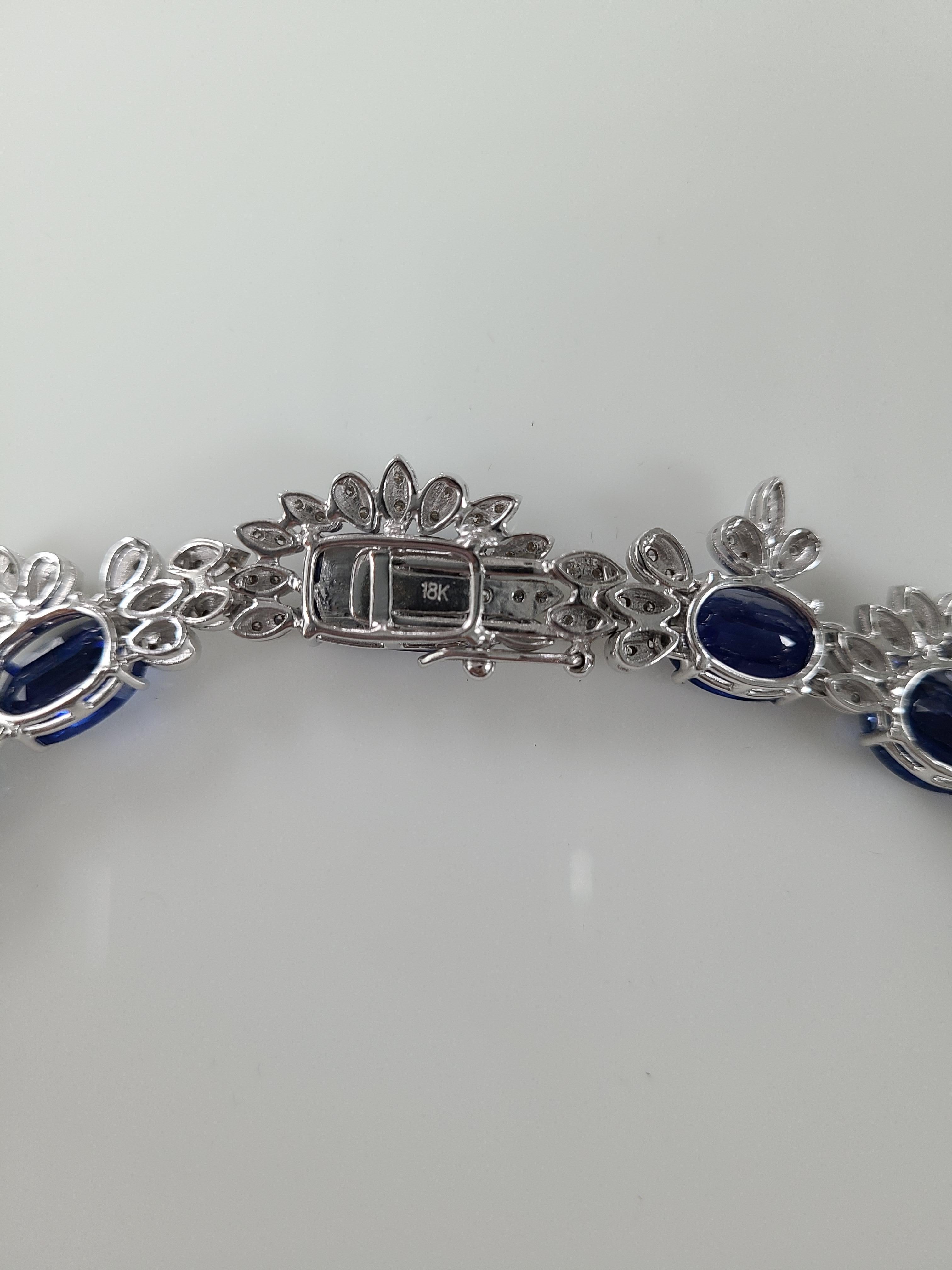 Natural Kyanite Necklace Set in 18 Karat White Gold with Diamonds In New Condition In Hong Kong, HK