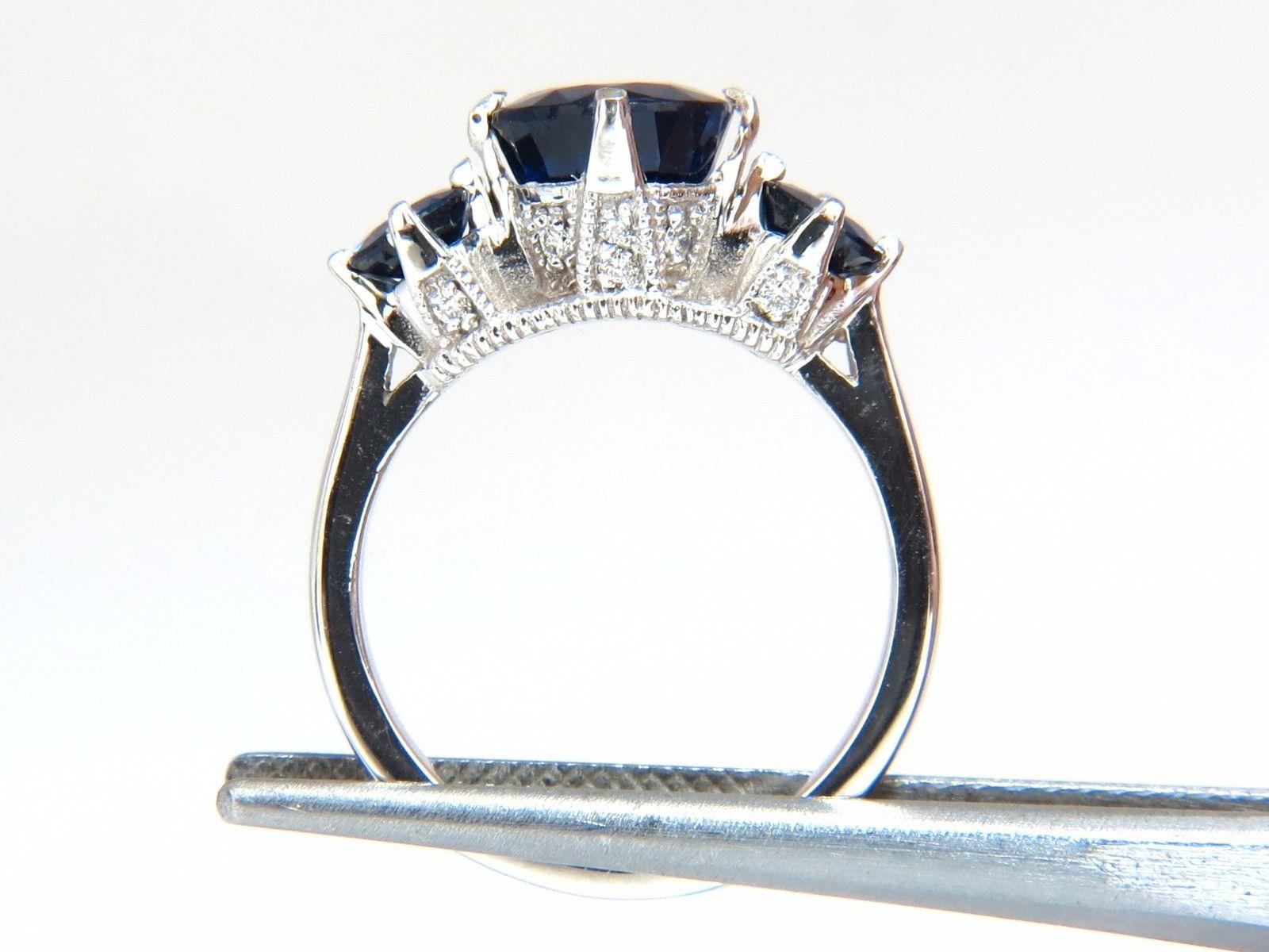 Taille ronde Bague en or 14 carats avec saphirs, saphirs et Kyanite naturelle bleu vif de 3,82 carats en vente