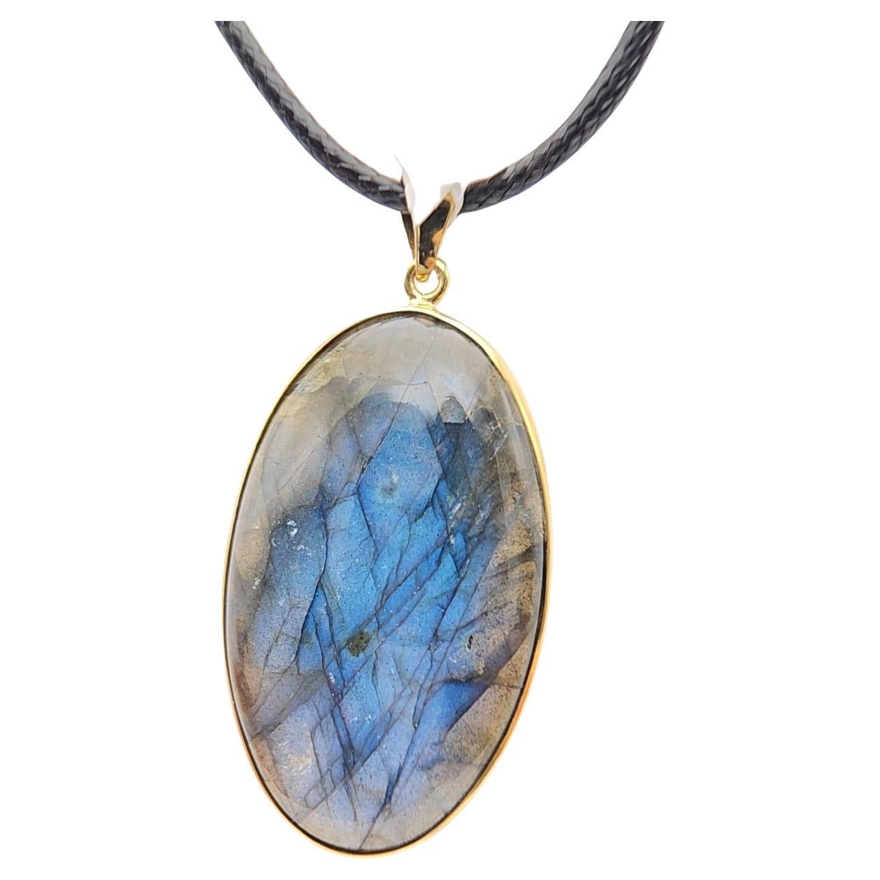 Ciondolo con pietra di labradorite naturale in argento 925 placcato in oro giallo in vendita