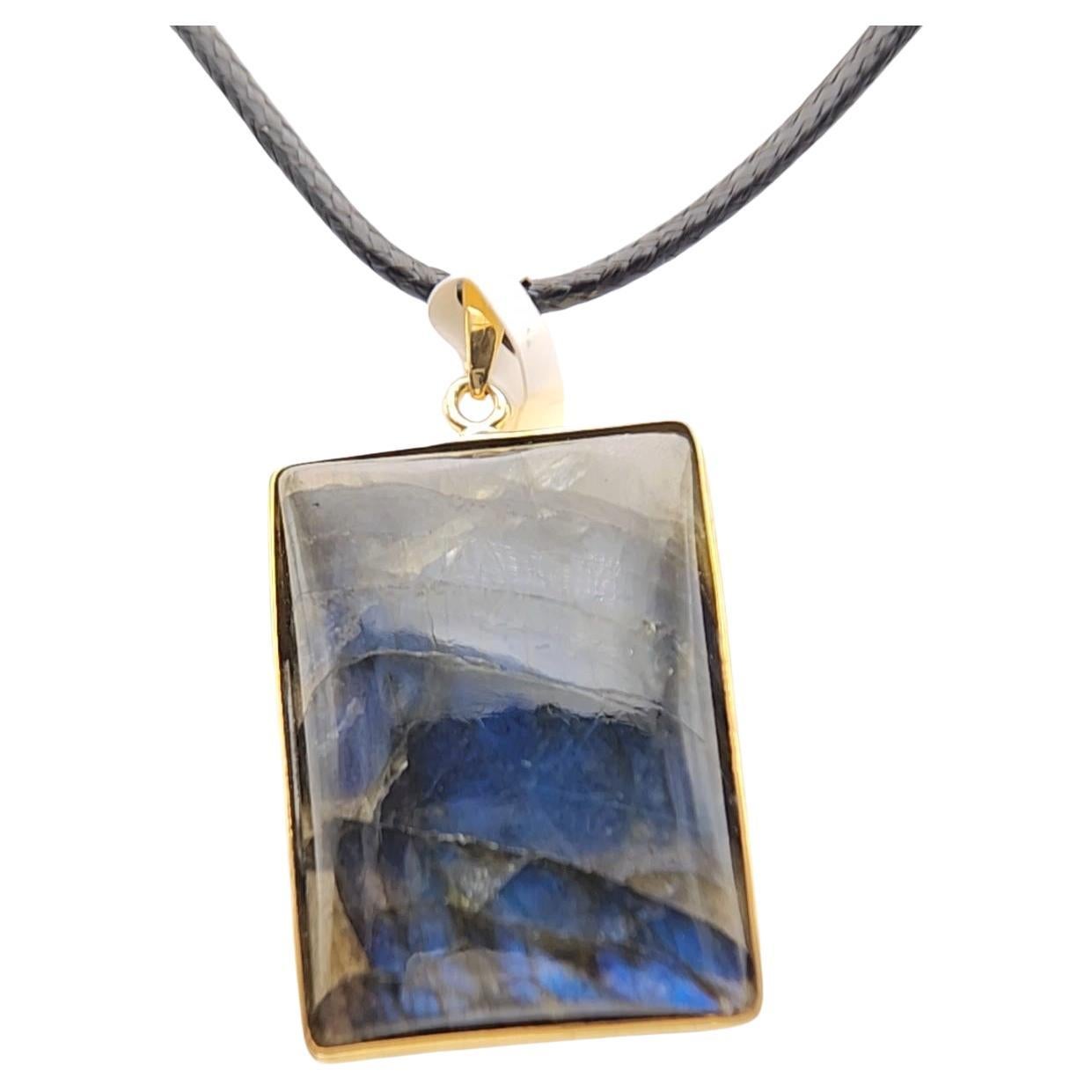 Ciondolo con pietra di labradorite naturale in argento 925 placcato in oro giallo