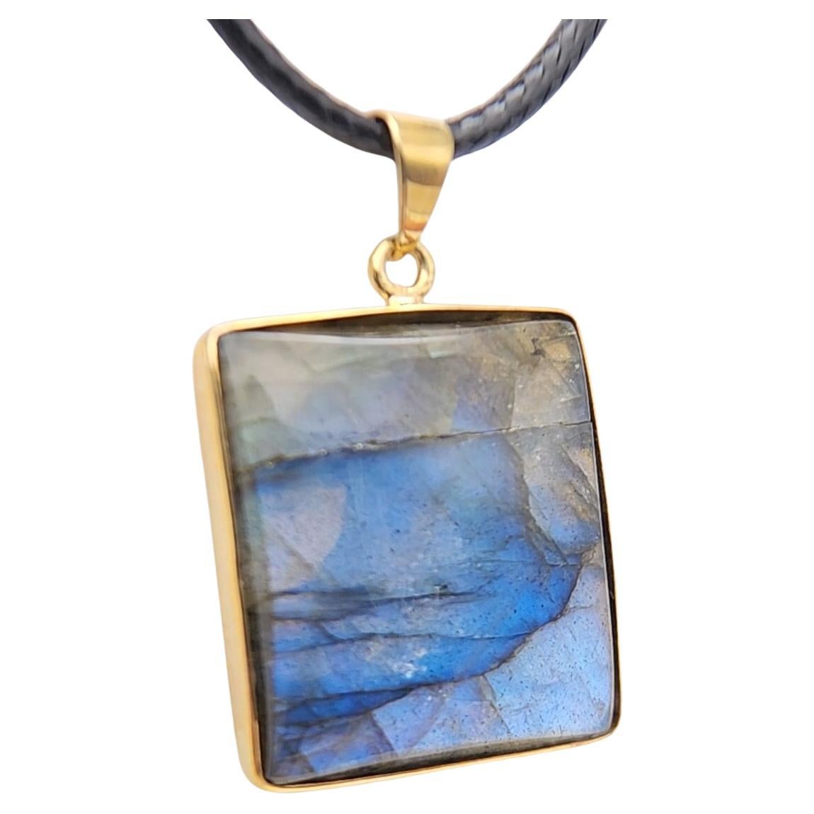 Ciondolo con pietra di labradorite naturale in argento 925 placcato in oro giallo