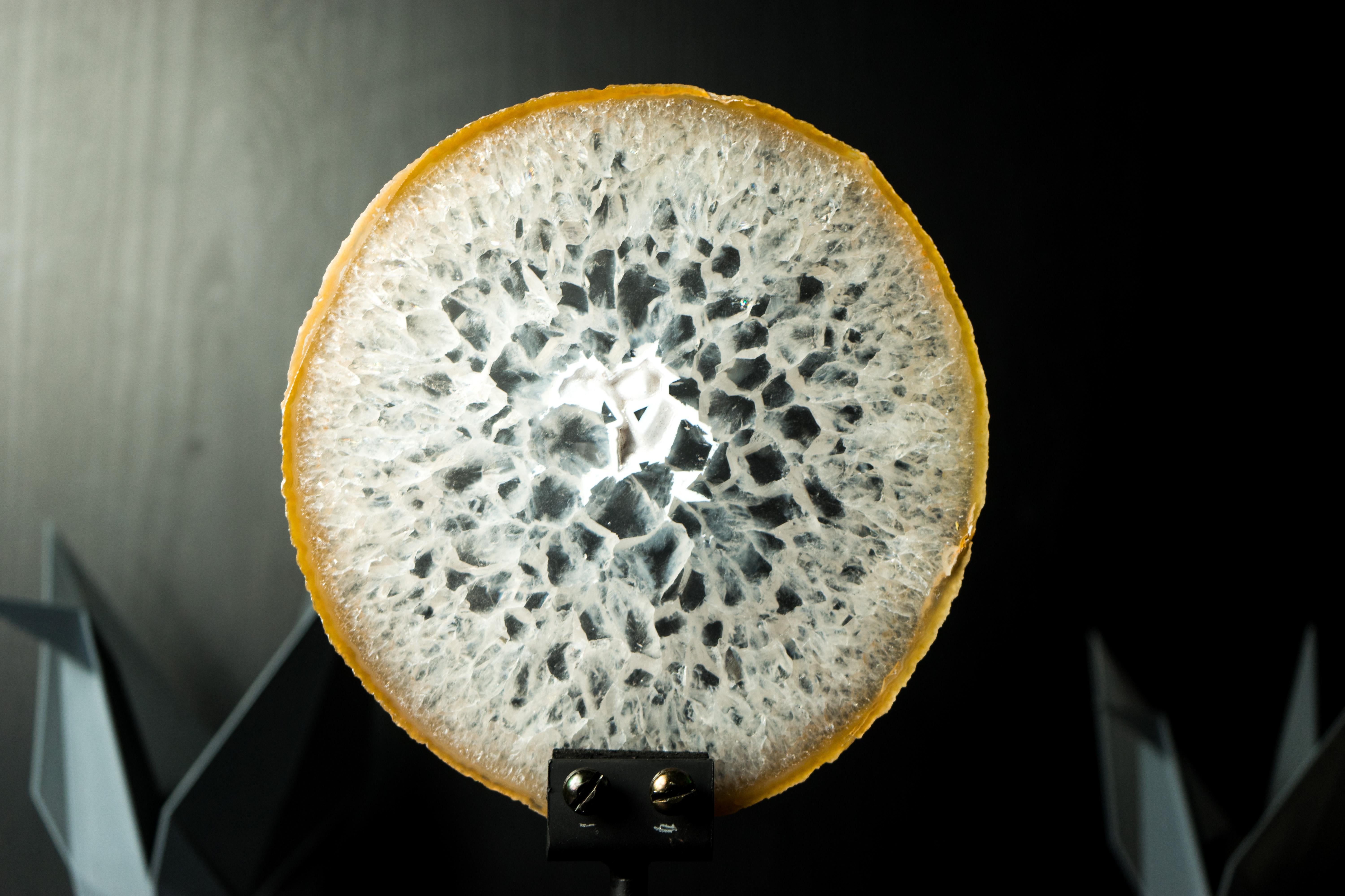 Natürlicher Spitzen-Achatschale mit klarem Kristall innen und weißem Zucker Druzy (21. Jahrhundert und zeitgenössisch) im Angebot