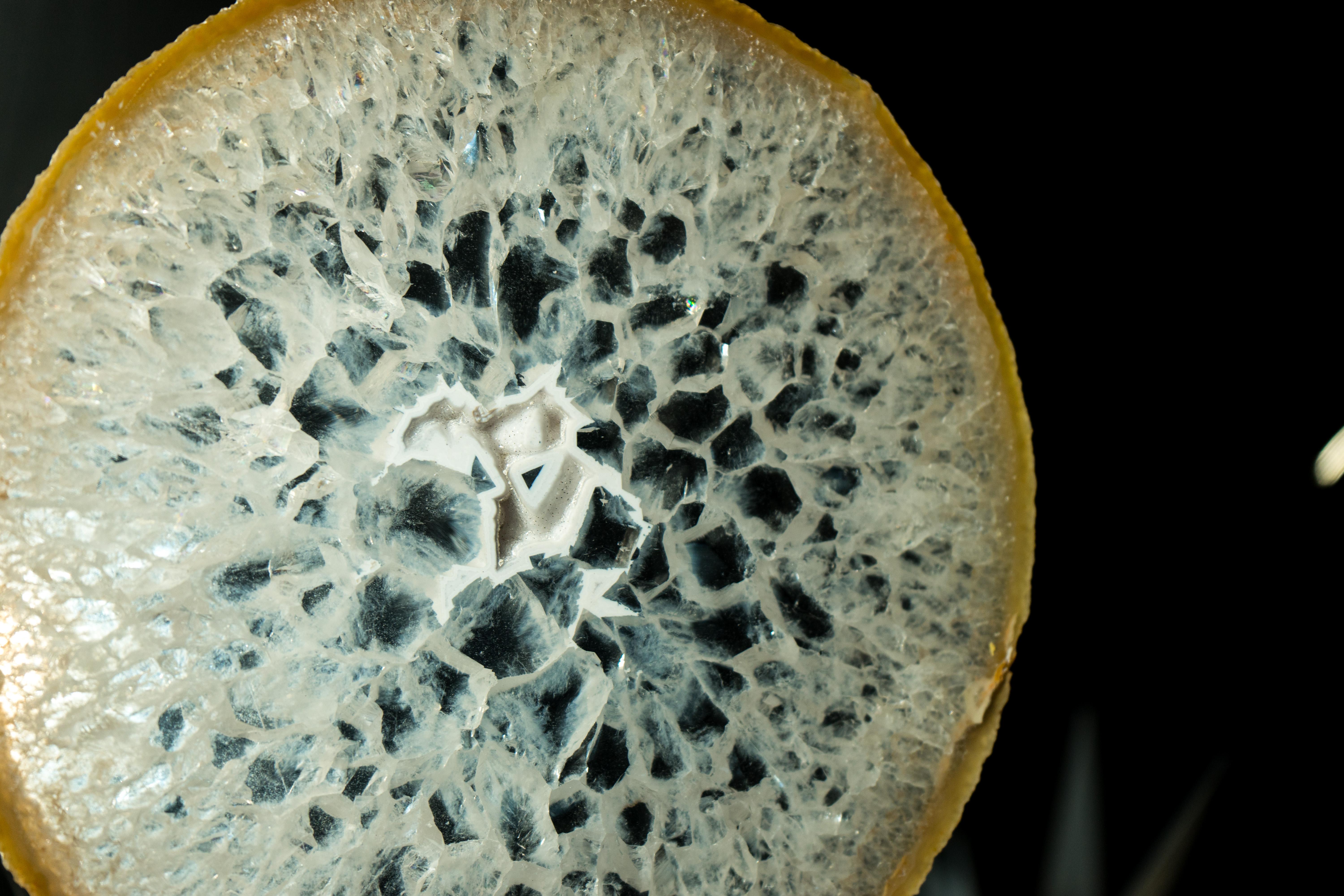 Fetta di Agata Pizzo naturale con interno di cristallo chiaro e Druzy di Zucchero bianco in vendita 3