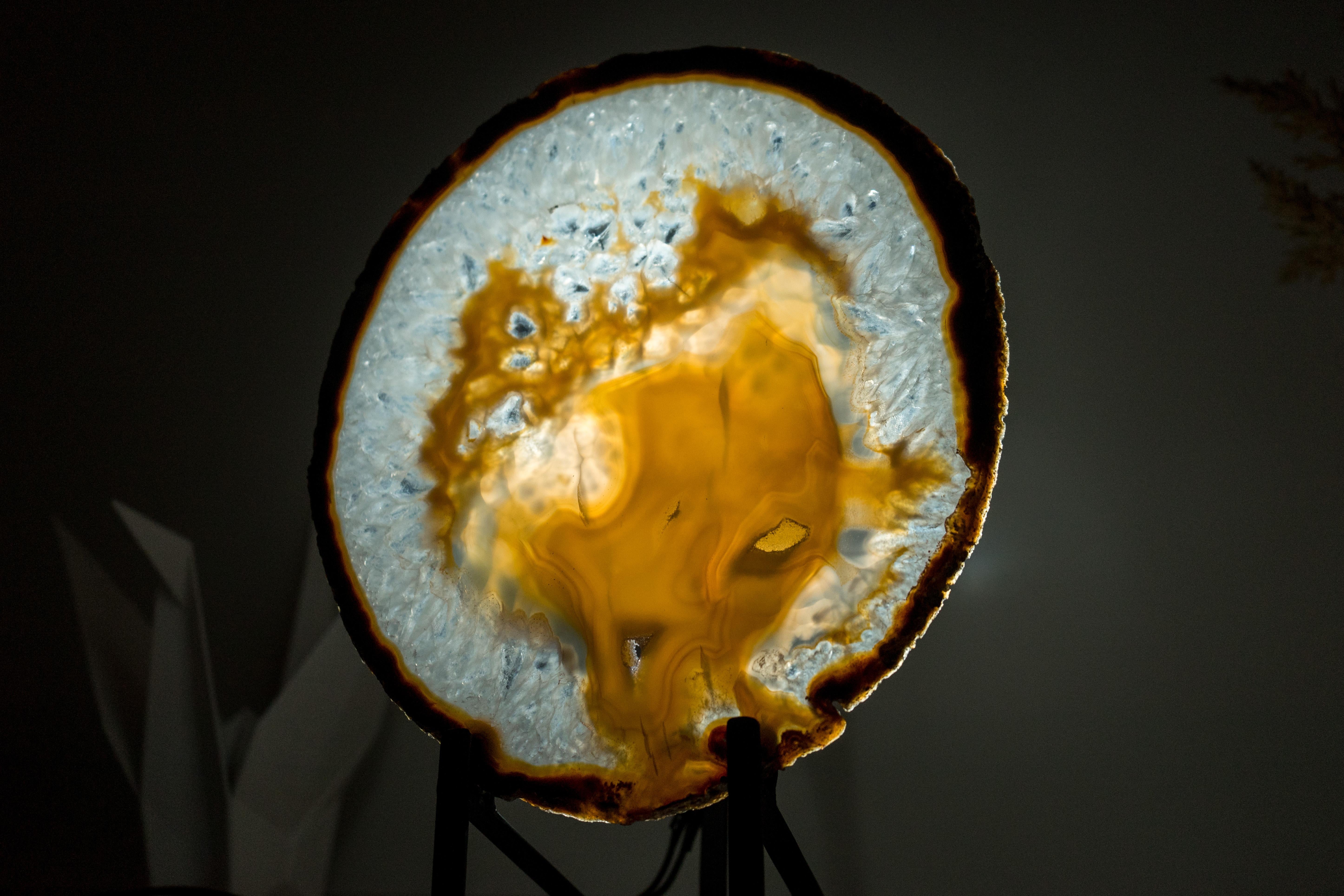 lice en dentelle naturelle avec dessins de calcédoine Nebula et cristal transparent en vente 2