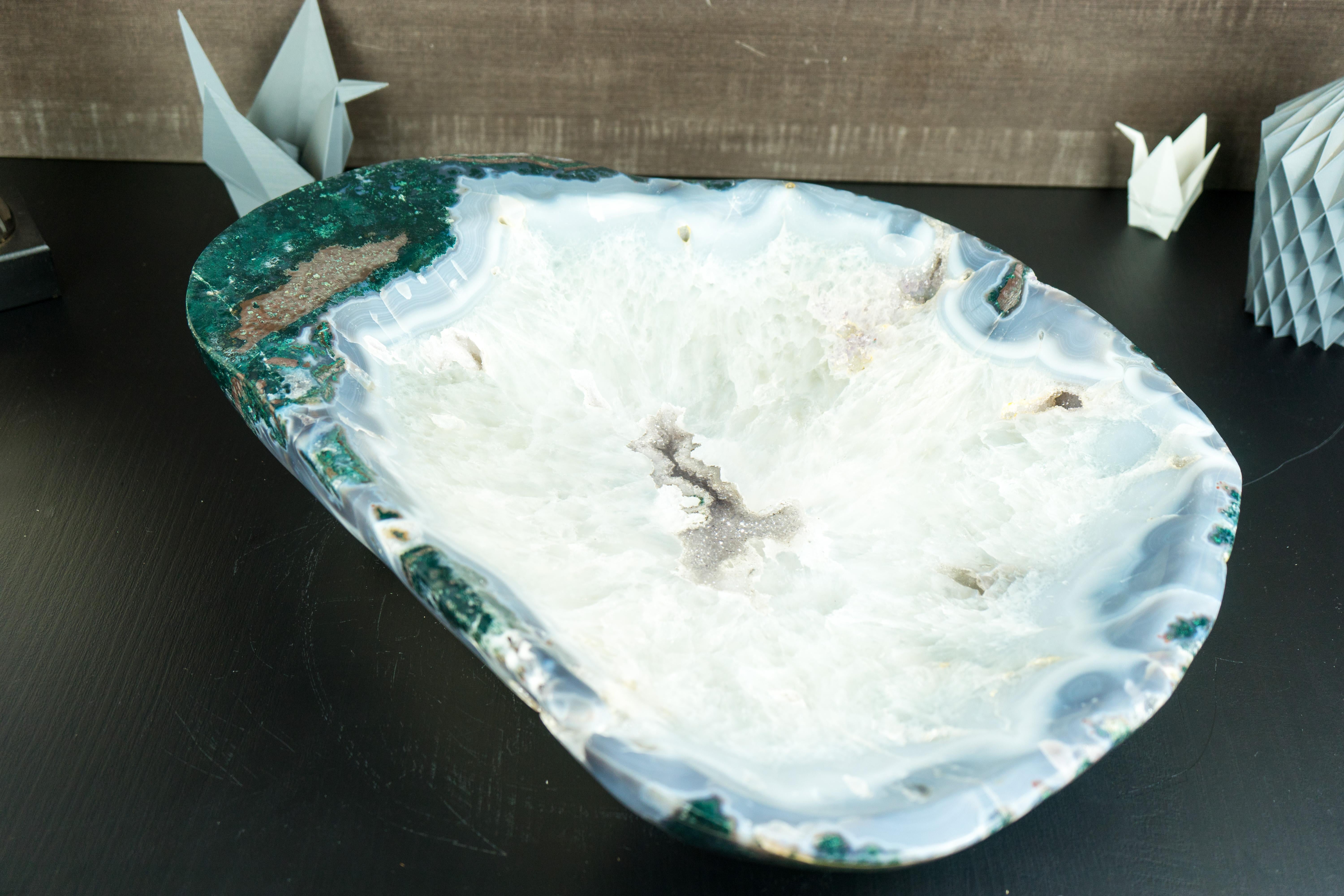 Natural Lace Agate with Amethyst and Rock Crystal Large Decorative Bowl For Sale 7