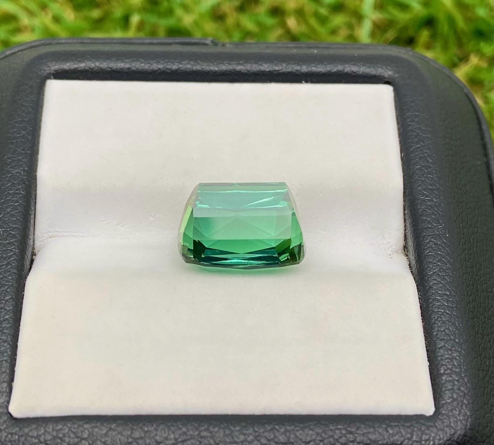 Gemma sfusa Nature Lagoon Tourmaline 6,12 ct. Taglio a cuscino Origine Afghanistan In condizioni Nuovo in vendita a Daugavpils, LV