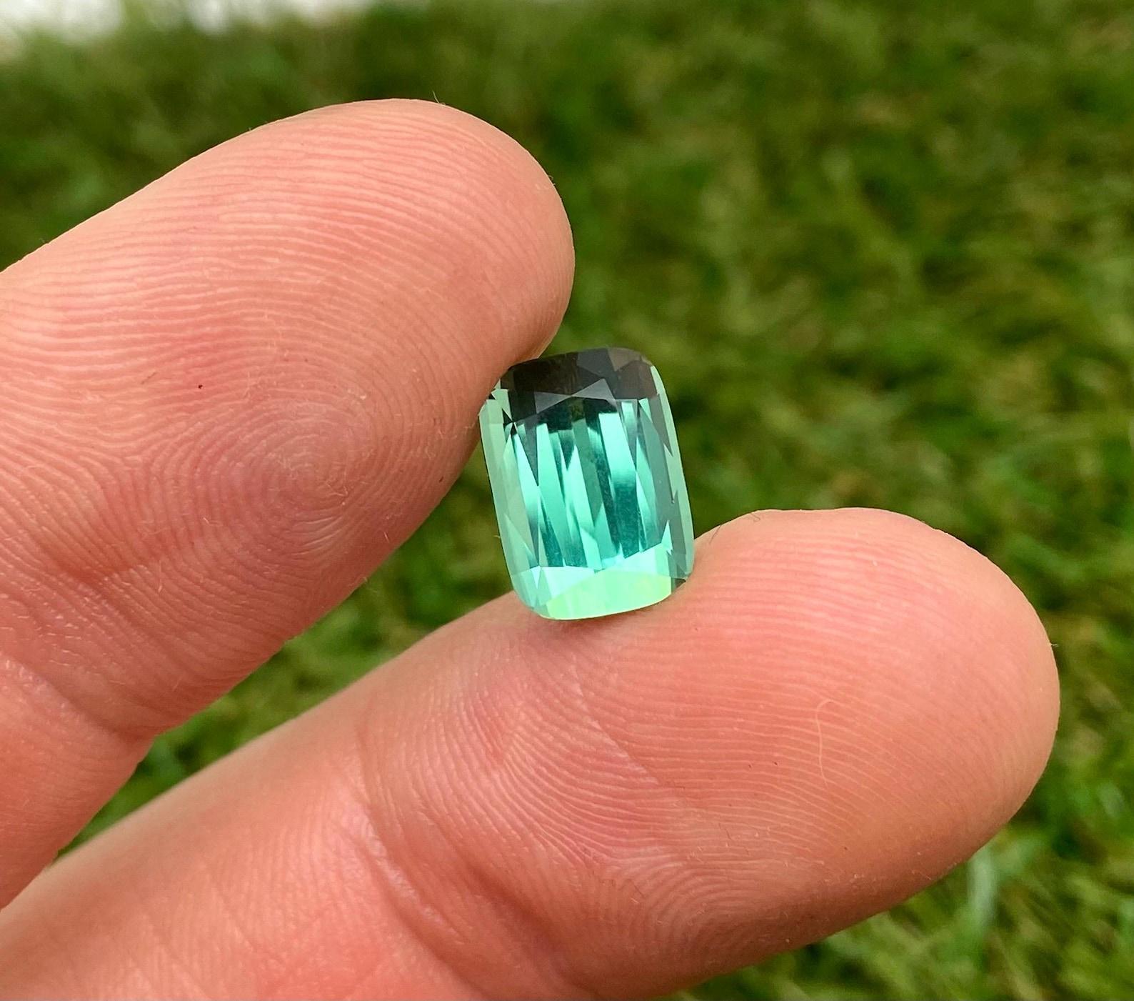 Gemma sfusa Nature Lagoon Tourmaline 6,12 ct. Taglio a cuscino Origine Afghanistan in vendita 1