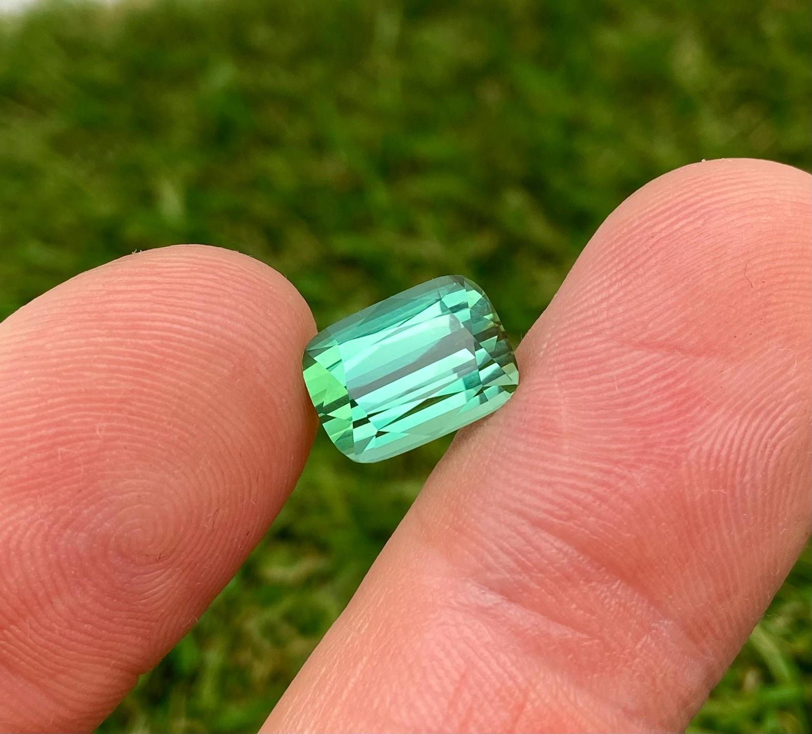 Gemma sfusa Nature Lagoon Tourmaline 6,12 ct. Taglio a cuscino Origine Afghanistan in vendita 3