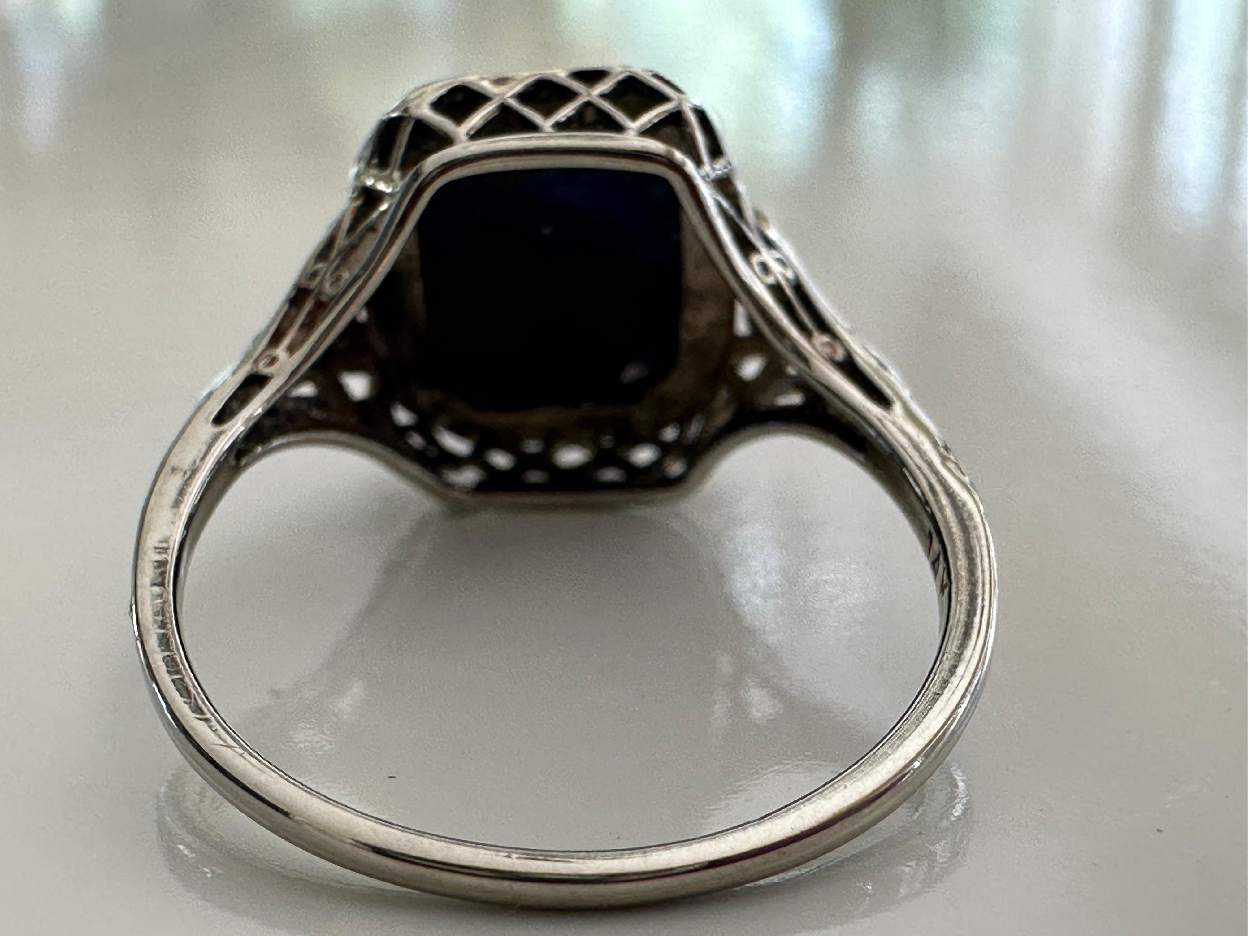 Natural Lapis Lazuli and Filigree Ring In Good Condition For Sale In Denver, CO