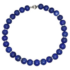 Natürliche Lapislazuli-Perlen-Halskette 14 K Weißgold Diamanten Abstandshalter und Verschluss