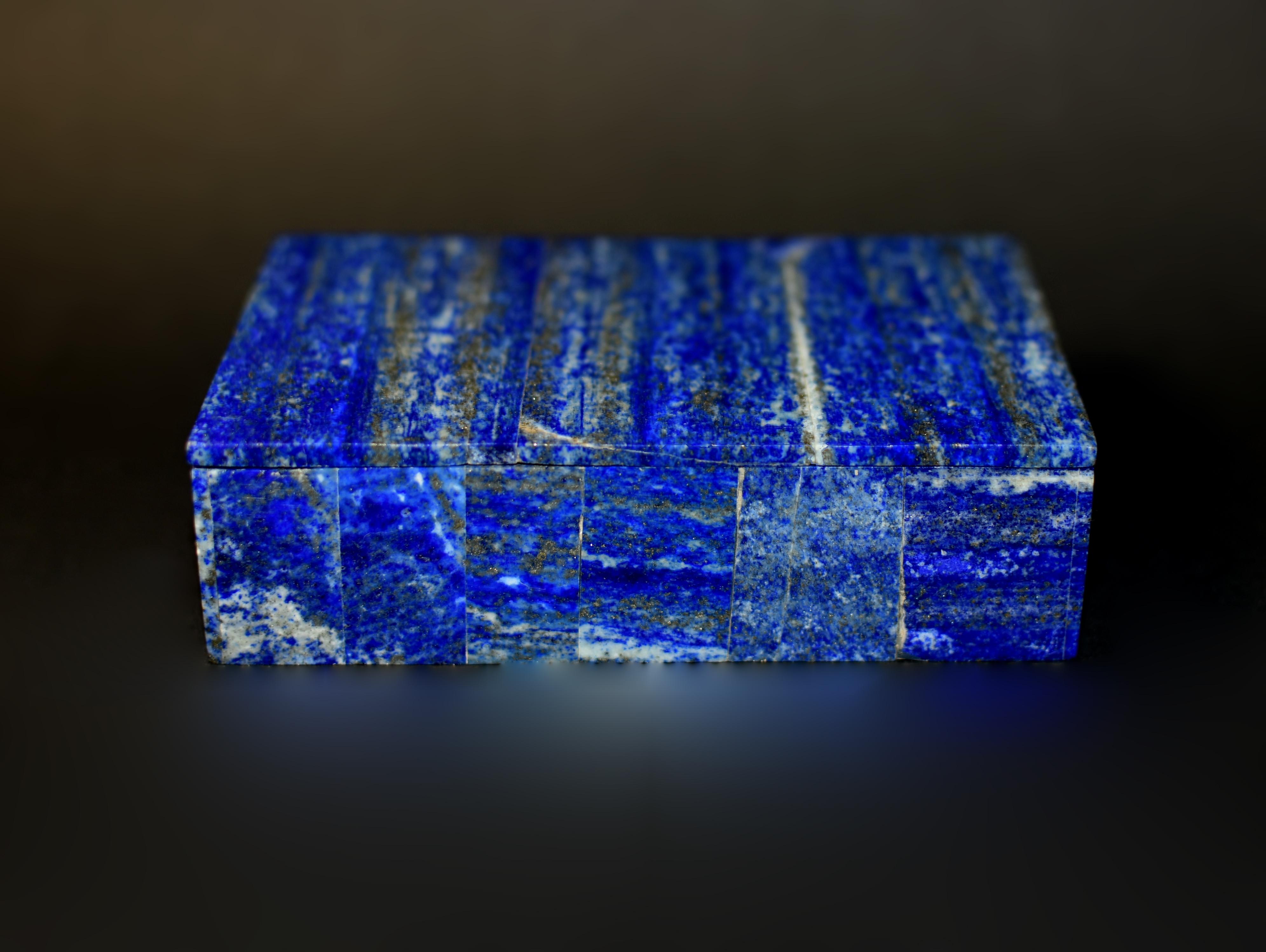 Afghan Boîte lapis-lazuli naturel  en vente