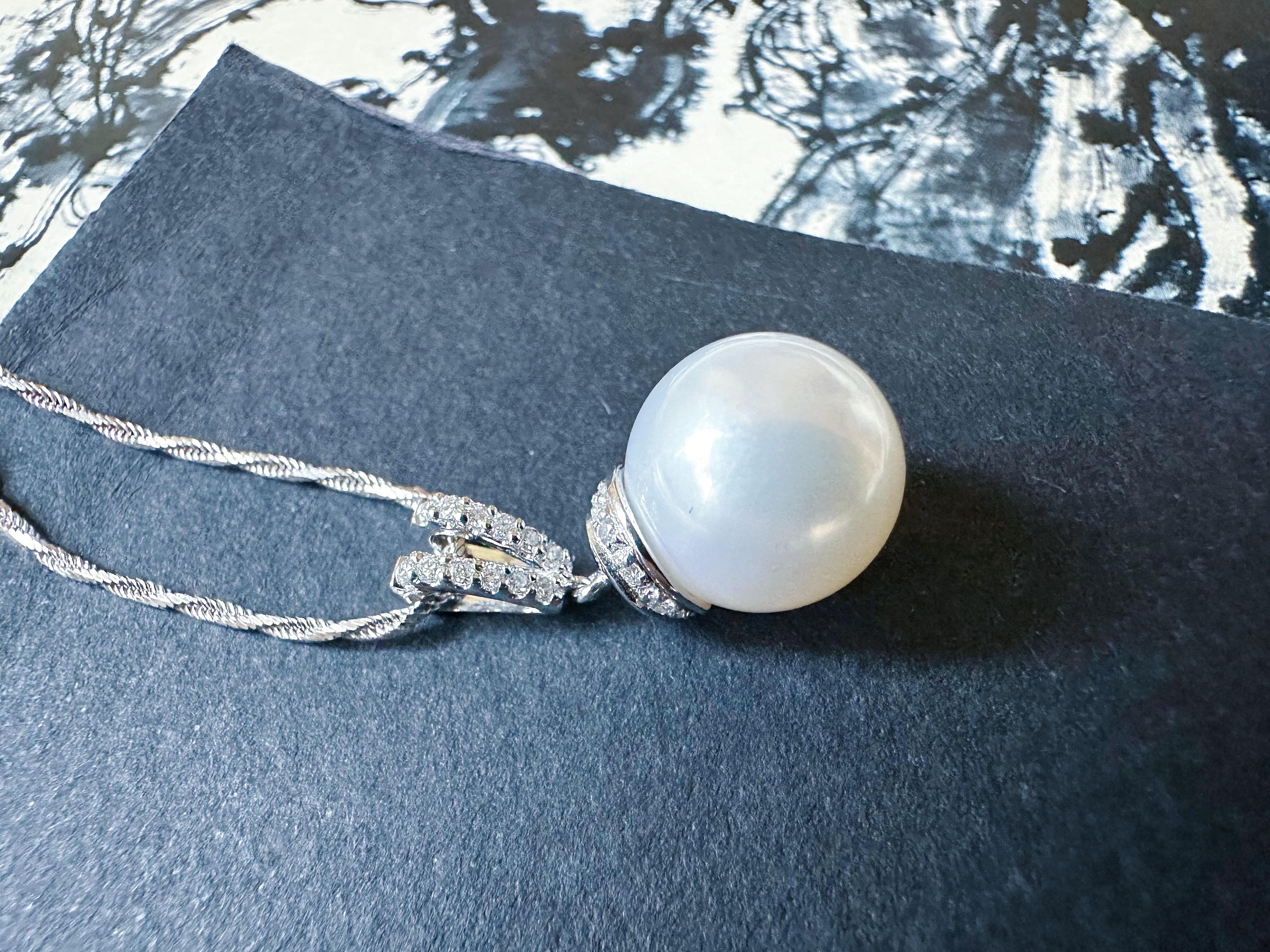 Natural Large South Sea Pearl Pendant with Diamond in 18K White Gold en venta 4
