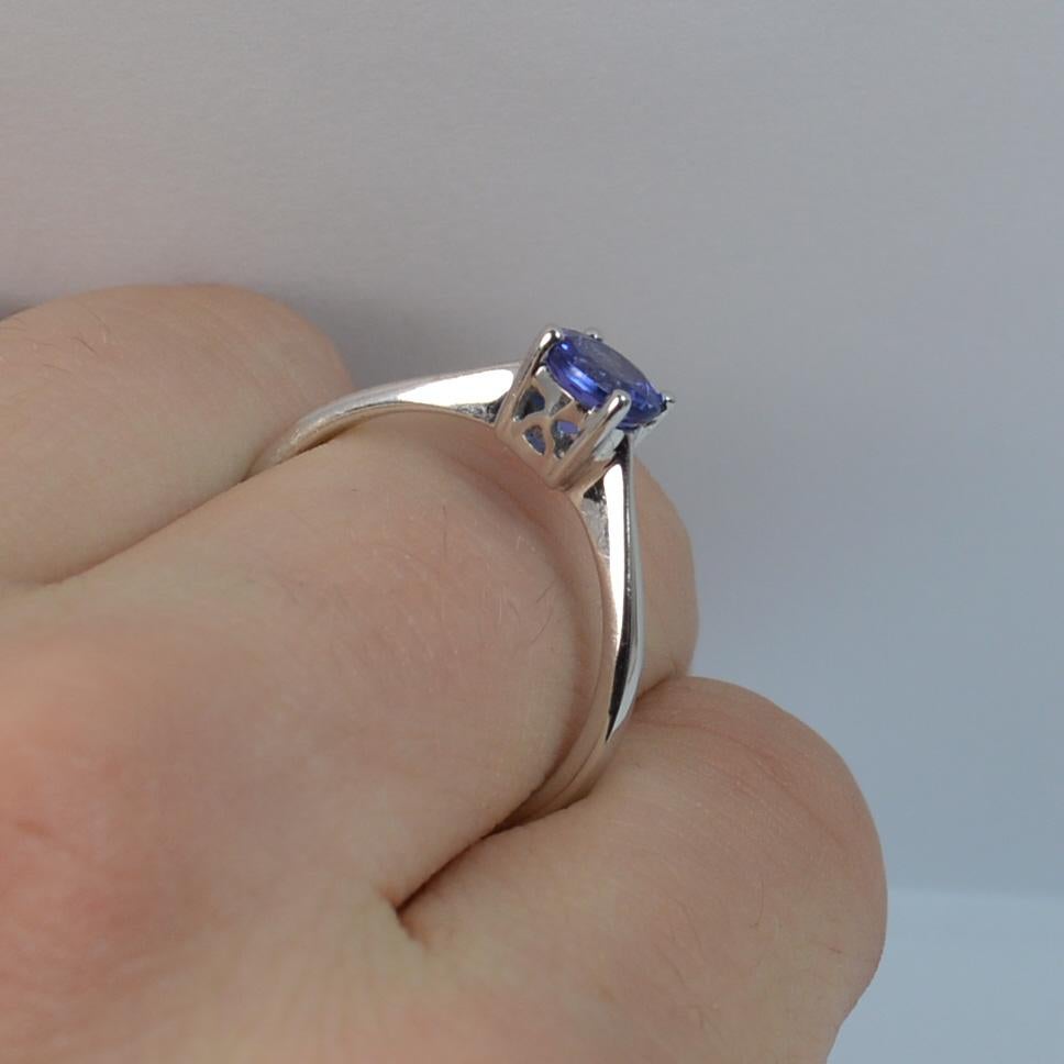 Contemporary Natural Large Tanzanite Solitaire 18 Carat White Gold Ring