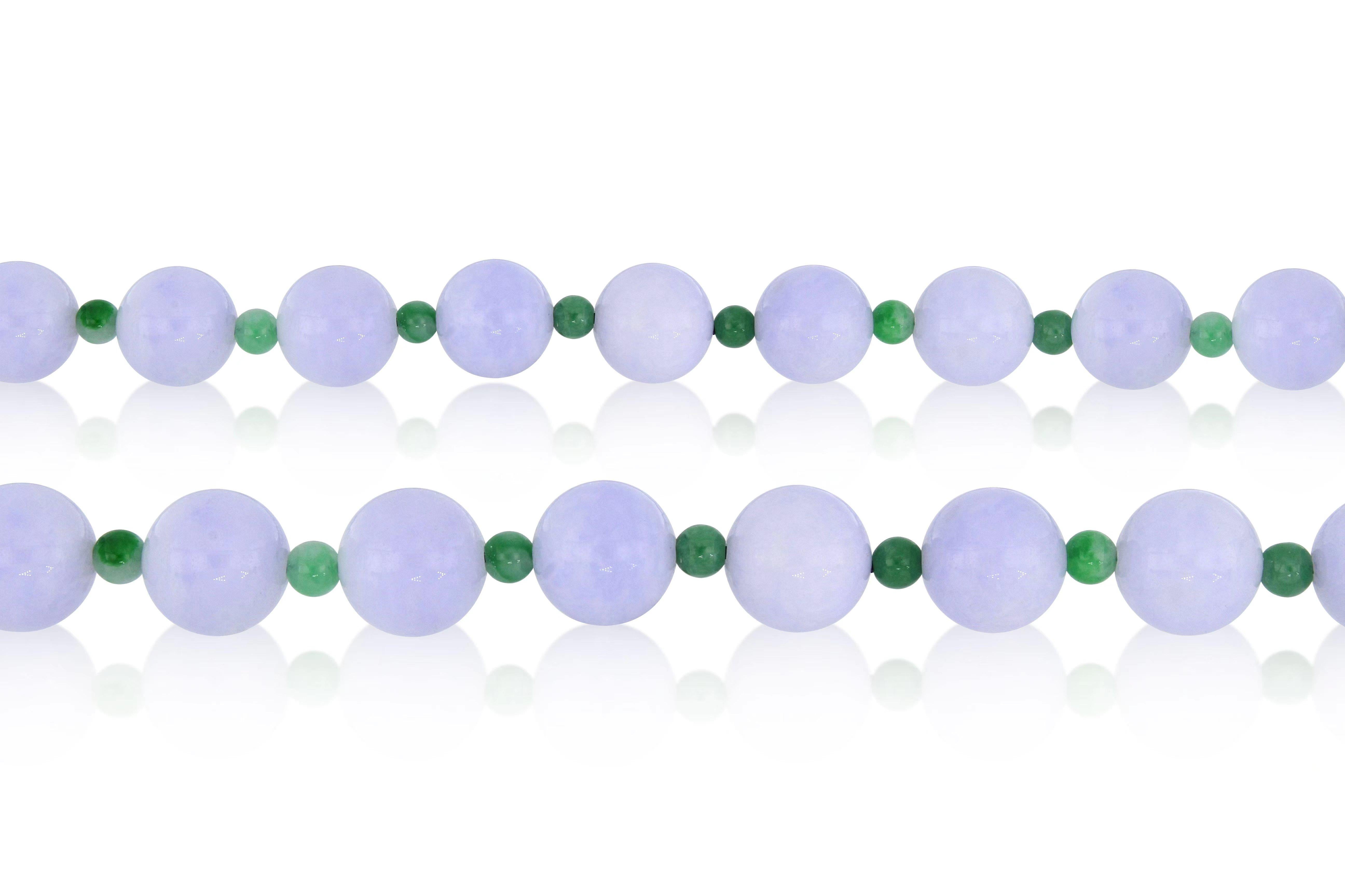 Contemporaneo Collana di giadeite naturale color lavanda in vendita