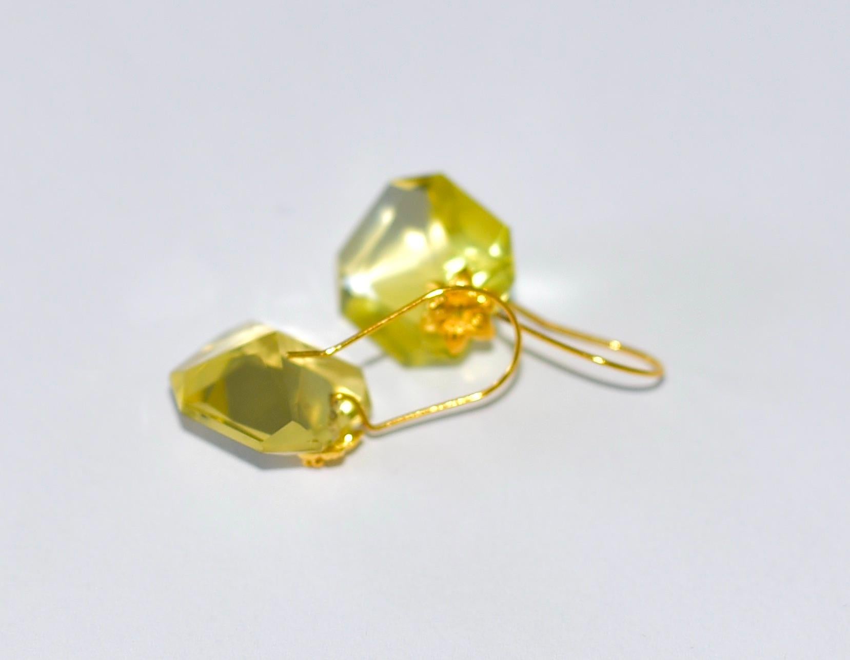 Asscher Cut Natural Lemon Quartz Earrings in 18K Solid Yellow Gold For Sale