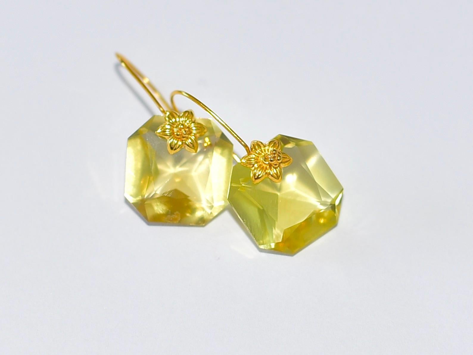 Natural Lemon Quartz Earrings in 18K Solid Yellow Gold For Sale 1