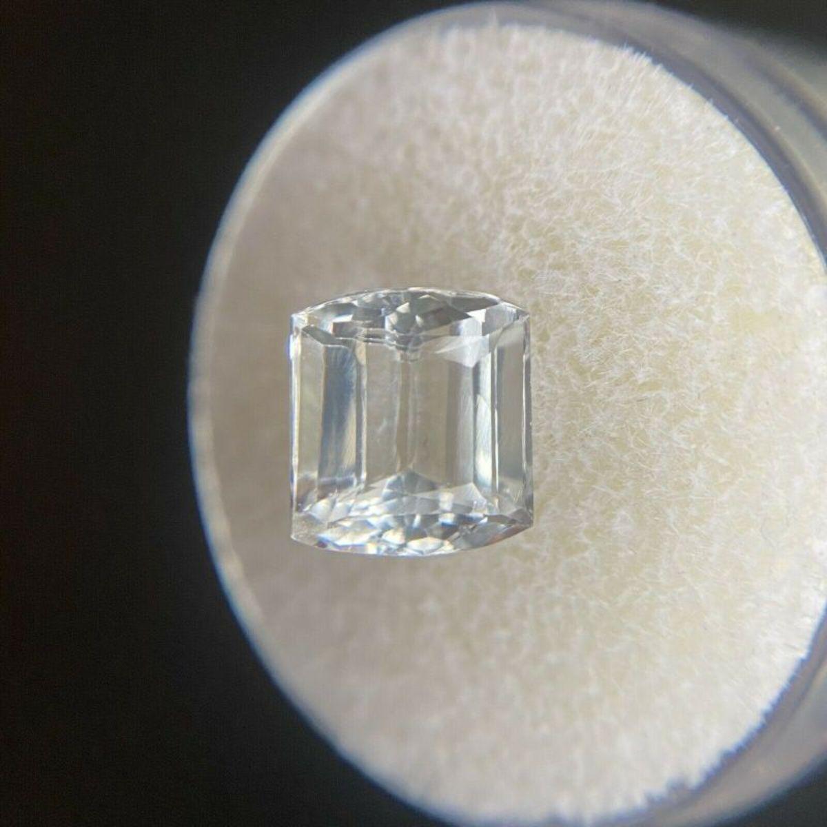 Natürlicher hellblauer Aquamarin 3,43 Karat Fancy Cushion Cut Loser Edelstein im Angebot 1