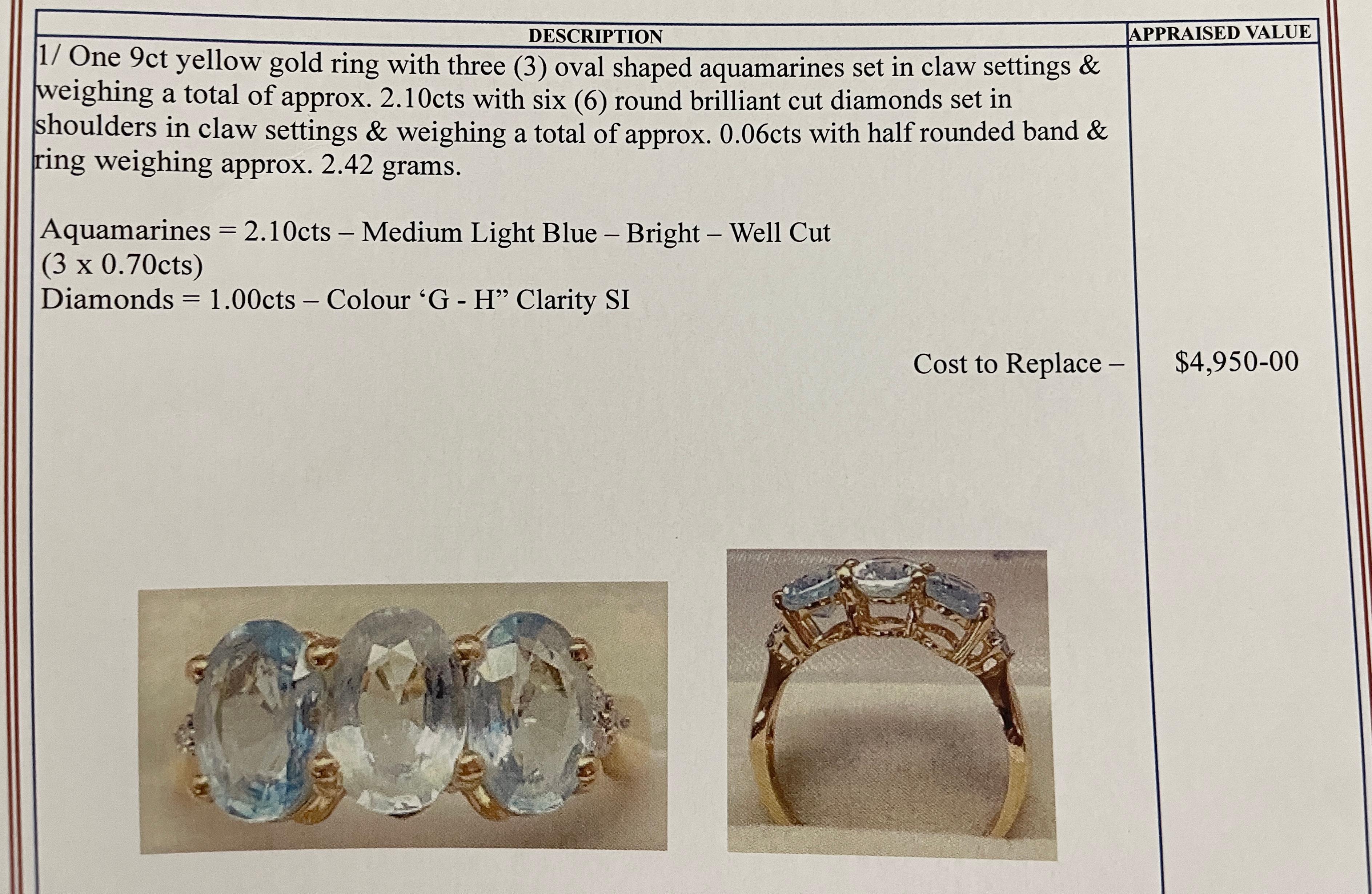 Natürlicher hellblauer Aquamarin Diamant Trilogy-Ring 9ct Gelbgold  (Ovalschliff) im Angebot