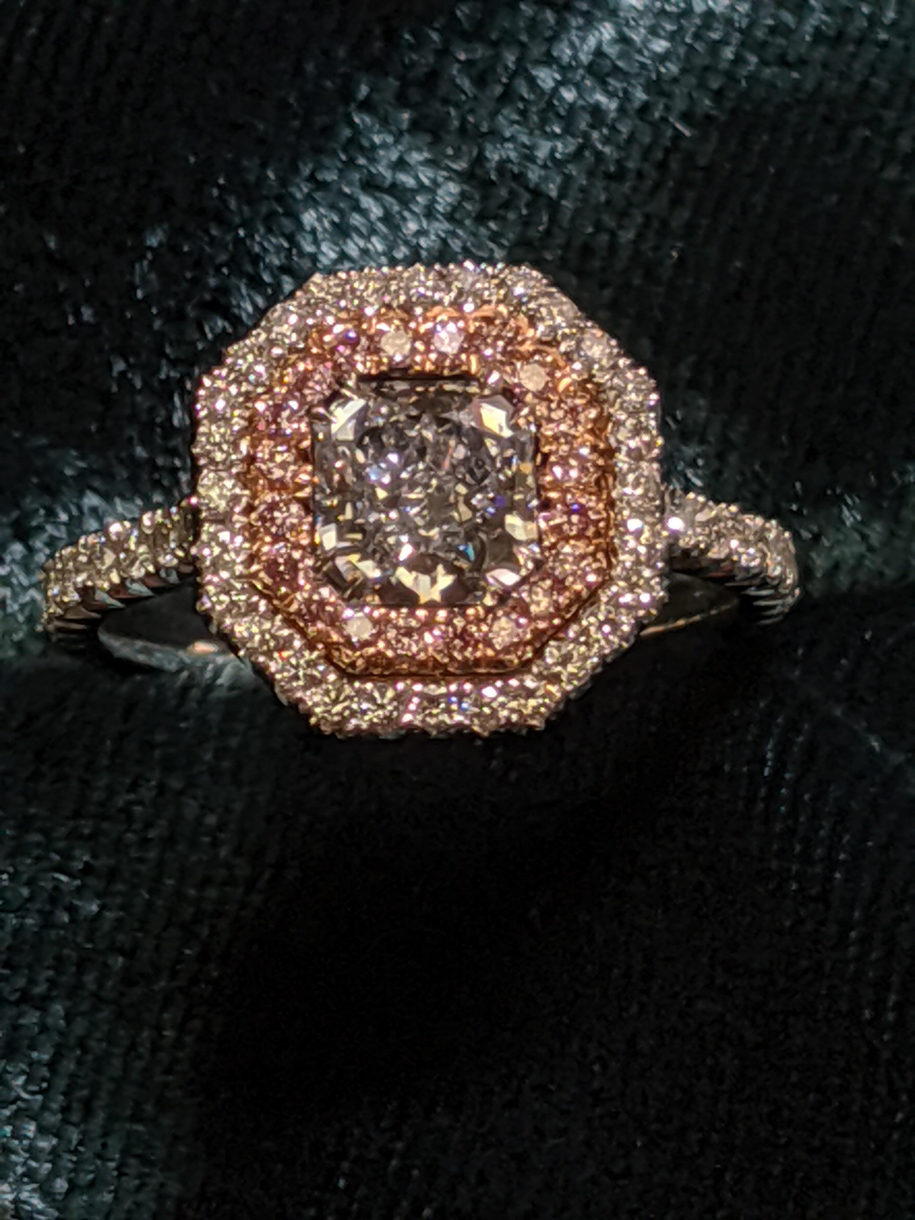 Contemporain Bague avec double diamant bleu clair en rose et blanc, certifié GIA en vente