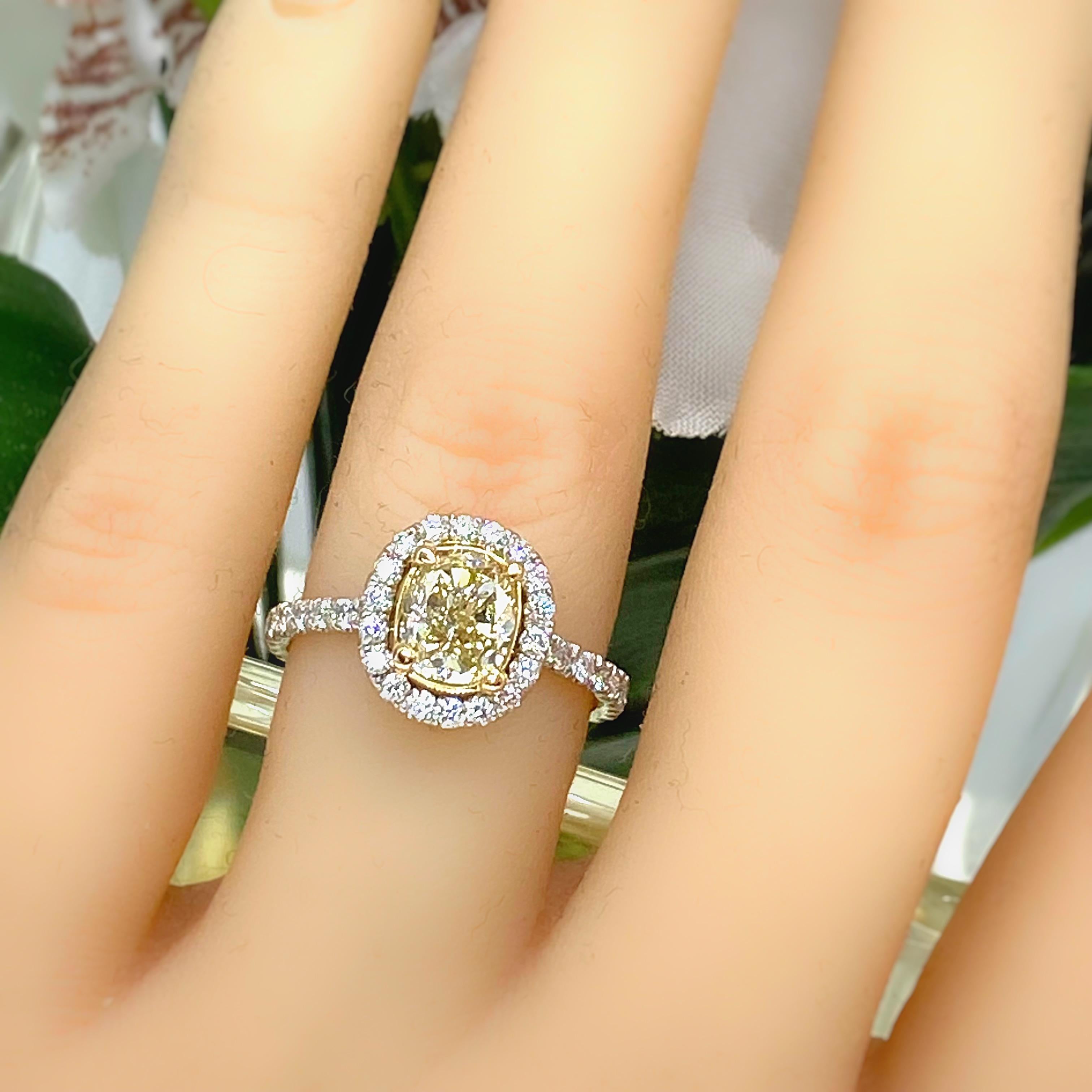Natural Light Fancy Yellow Oval 2.39 Tcw Platinum Engagement Ring For Sale 5