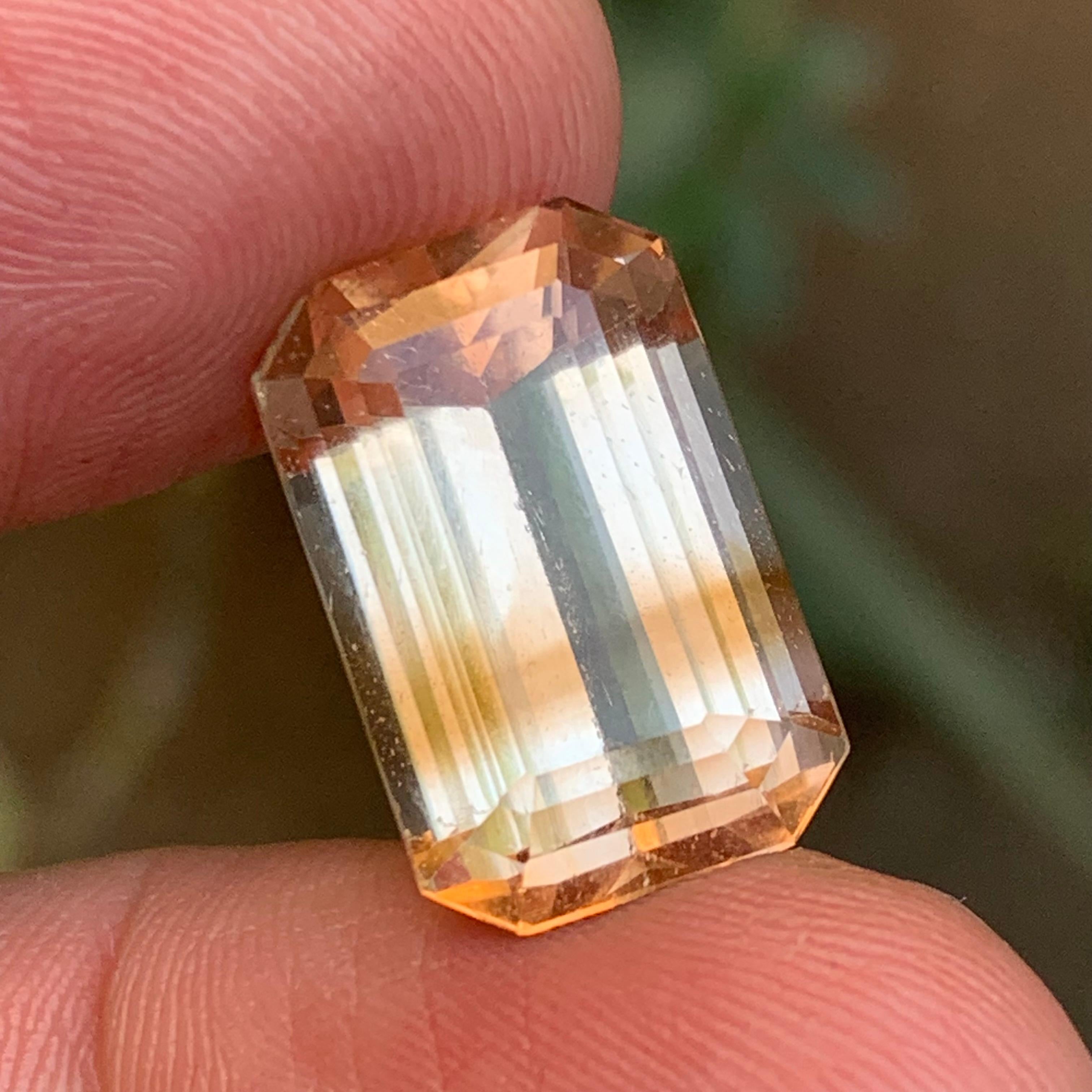 Natürlicher heller goldbrauner Topas 21 Karat Smaragdschliff Loser Edelstein für Schmuck im Angebot 6