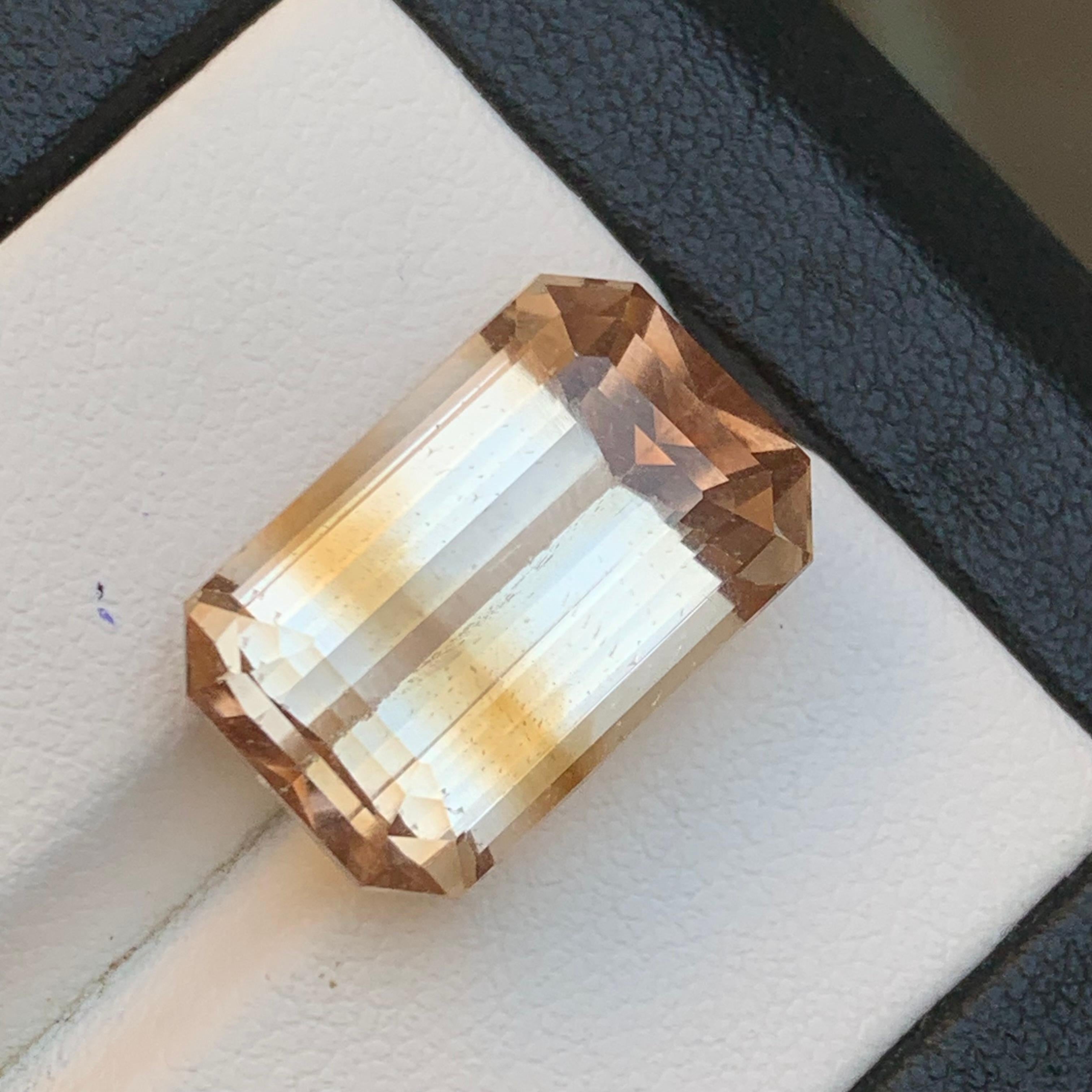 Natürlicher heller goldbrauner Topas 21 Karat Smaragdschliff Loser Edelstein für Schmuck im Angebot 8