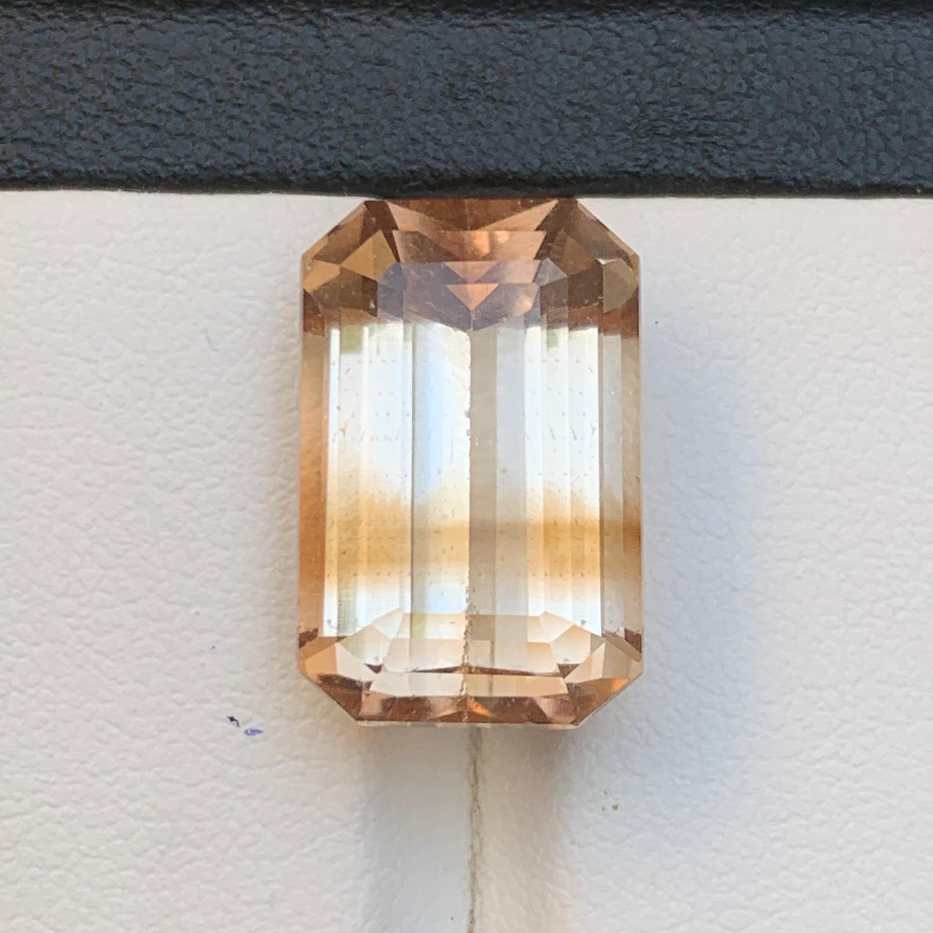 Natürlicher heller goldbrauner Topas 21 Karat Smaragdschliff Loser Edelstein für Schmuck im Angebot 4