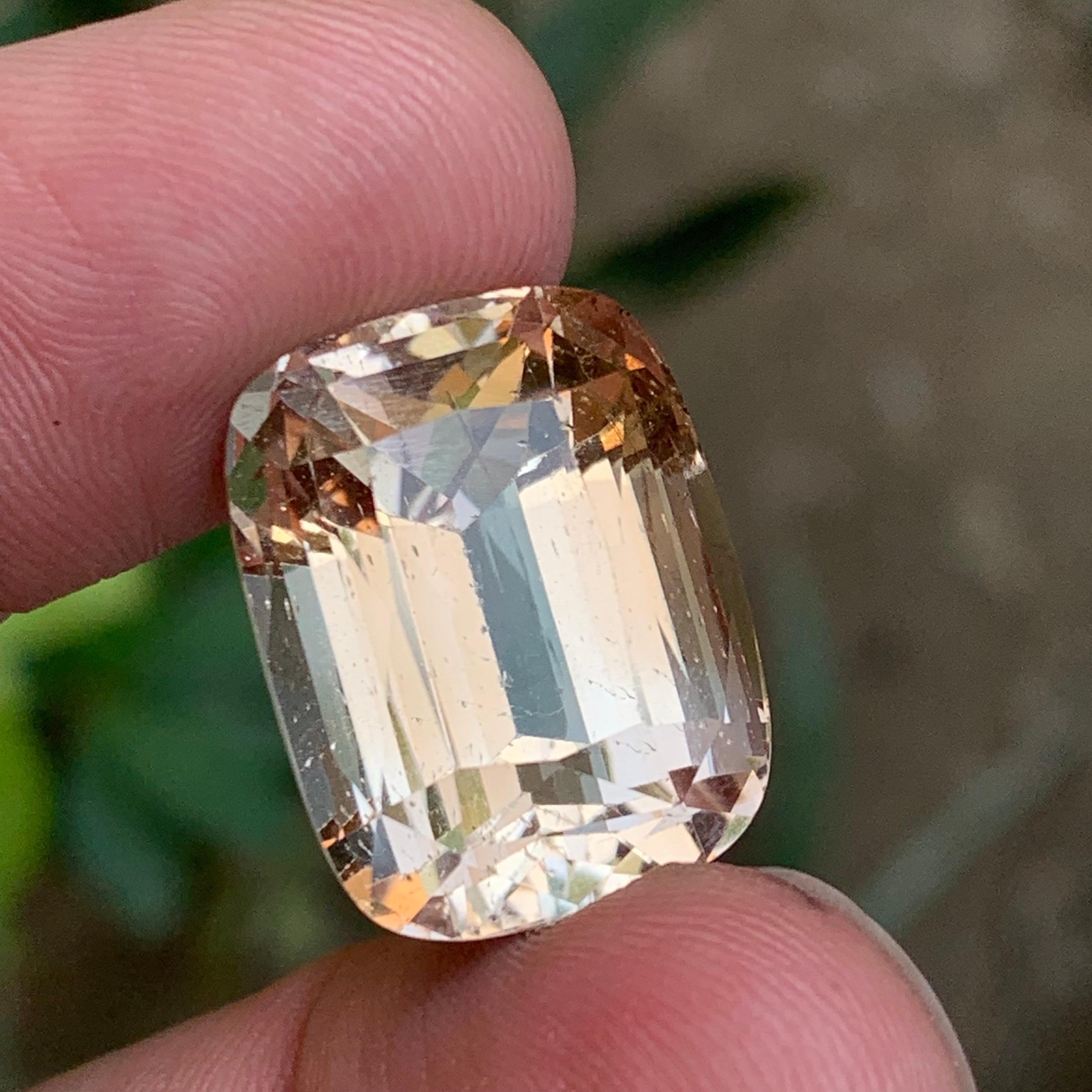 Taglio cuscino Topazio naturale marrone dorato 42,58 carati taglio cuscino per ciondolo in vendita