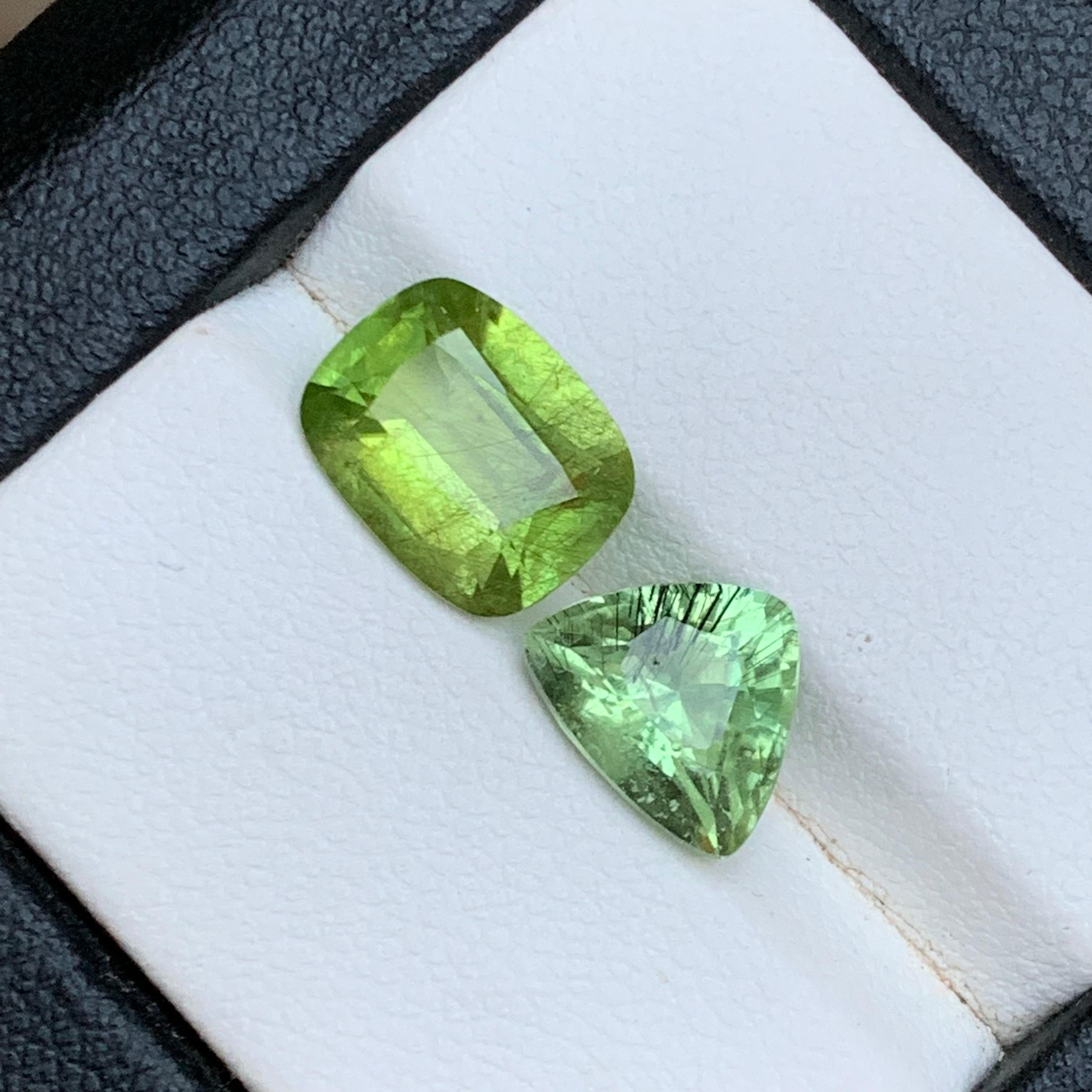 Natural Light Green Peridot 5.55 Carat Cushion & Trillion Cut Loose Gemstones For Sale 4