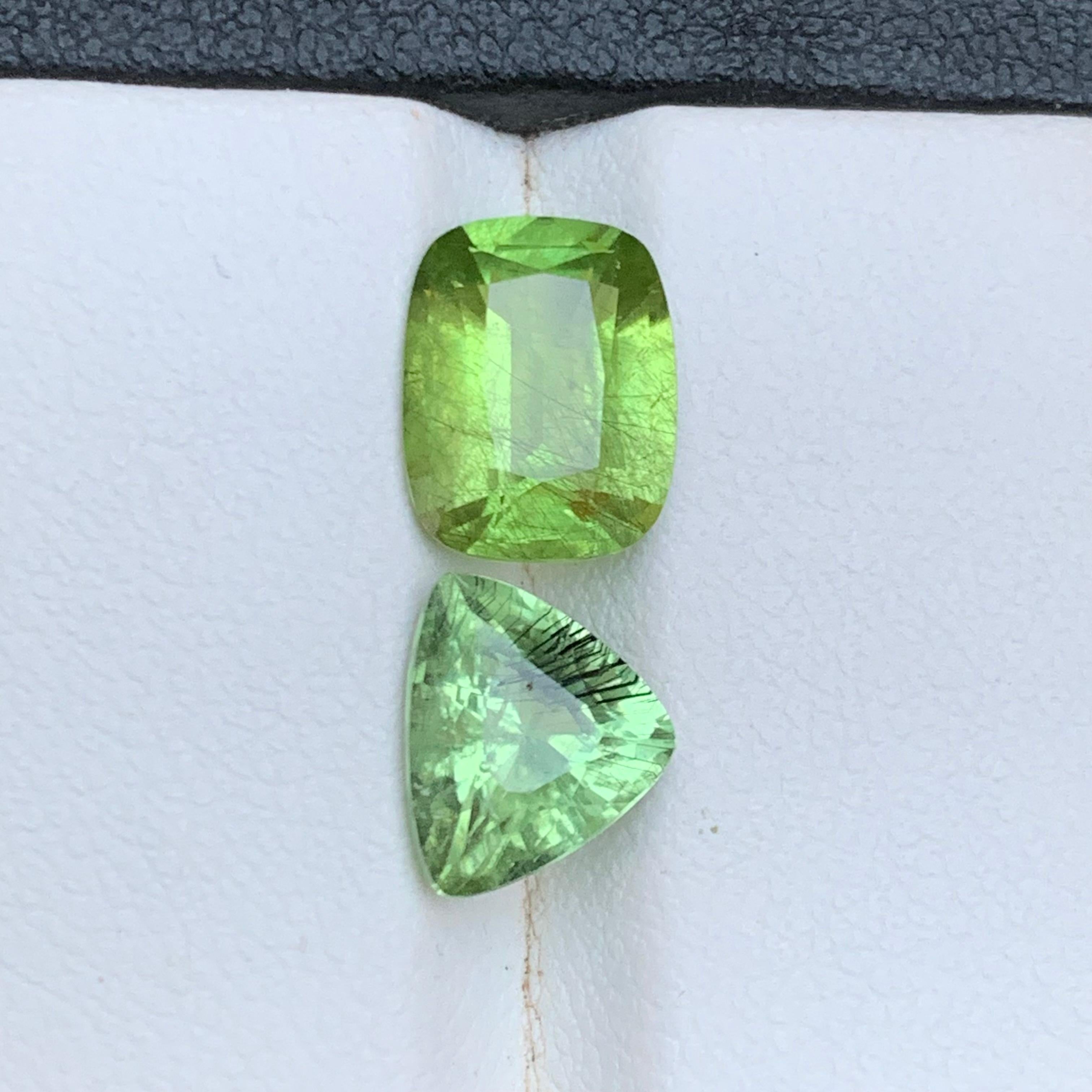 Cushion Cut Natural Light Green Peridot 5.55 Carat Cushion & Trillion Cut Loose Gemstones For Sale