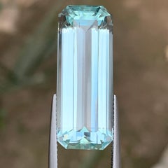 Natürlicher hellgrünblauer Aquamarin Smaragdschliff 21,70 Karat Loser Edelstein