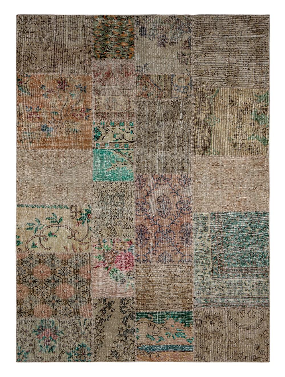 Natural light Vintage carpet by Massimo Copenhagen.
Handknotted
Materials: 100% Wool
Dimensions: W 300 x H 400 cm
Available colors: Natural Light, natural strong, grey.
Other dimensions are available: 80x250 cm, 140x200 cm, 170x240 cm, 200x300