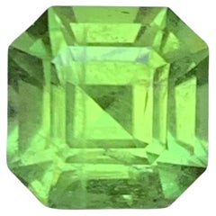 Natural Lime Green Peridot Octagon Cut 3.04 Carat Loose Gemstone for Ring