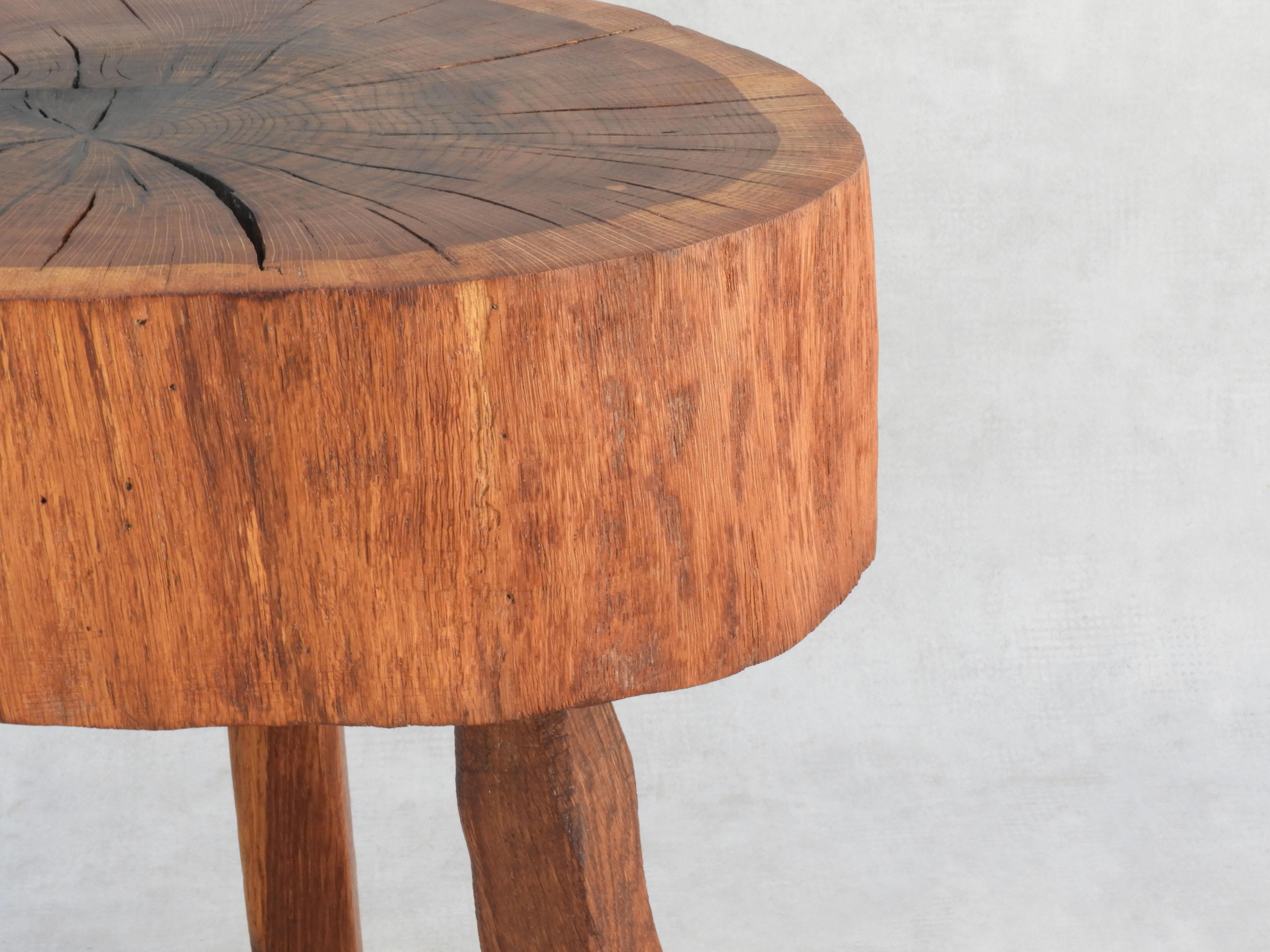 Natural Live Edge Tripod Table France Late 20th Century In Good Condition In Trensacq, FR