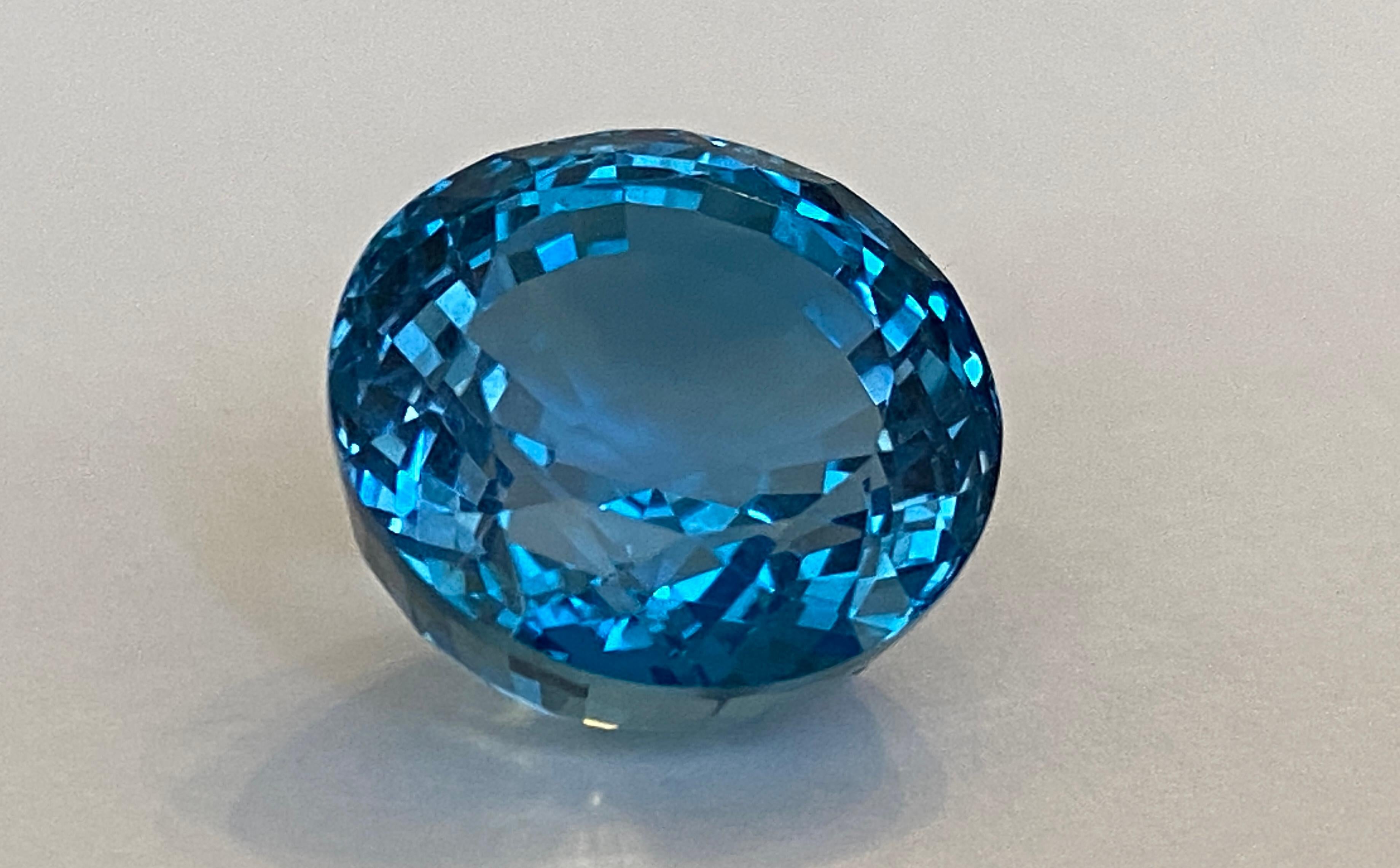 Pierre précieuse naturelle de Londres, topaze bleue 23,05 carats, ronde, taille mixte Excellent état - En vente à AMSTERDAM, NL