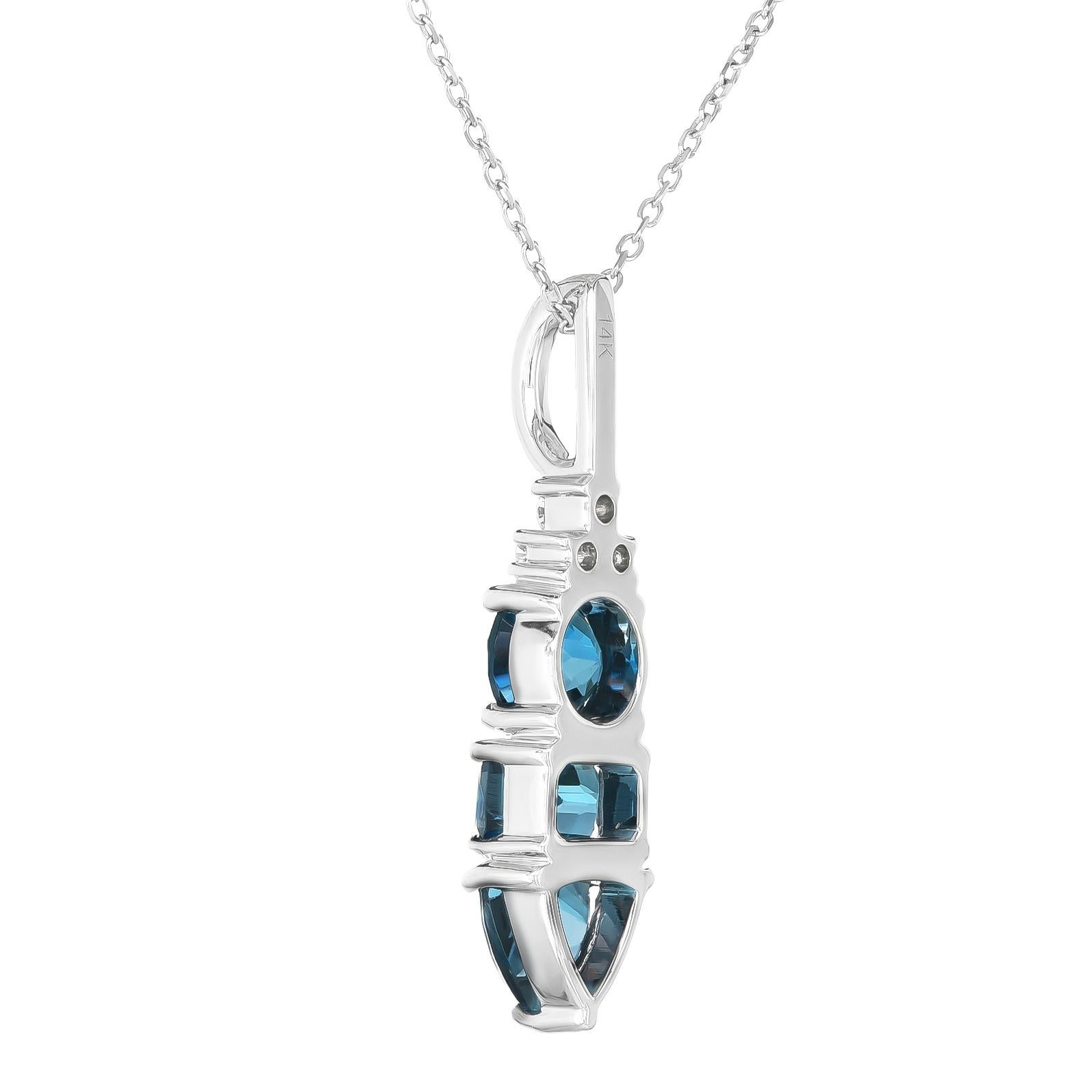 Natural London Blue Topaz Stone 2.53 cts in 14K White Gold Pendant with Diamonds In New Condition For Sale In Los Angeles, CA