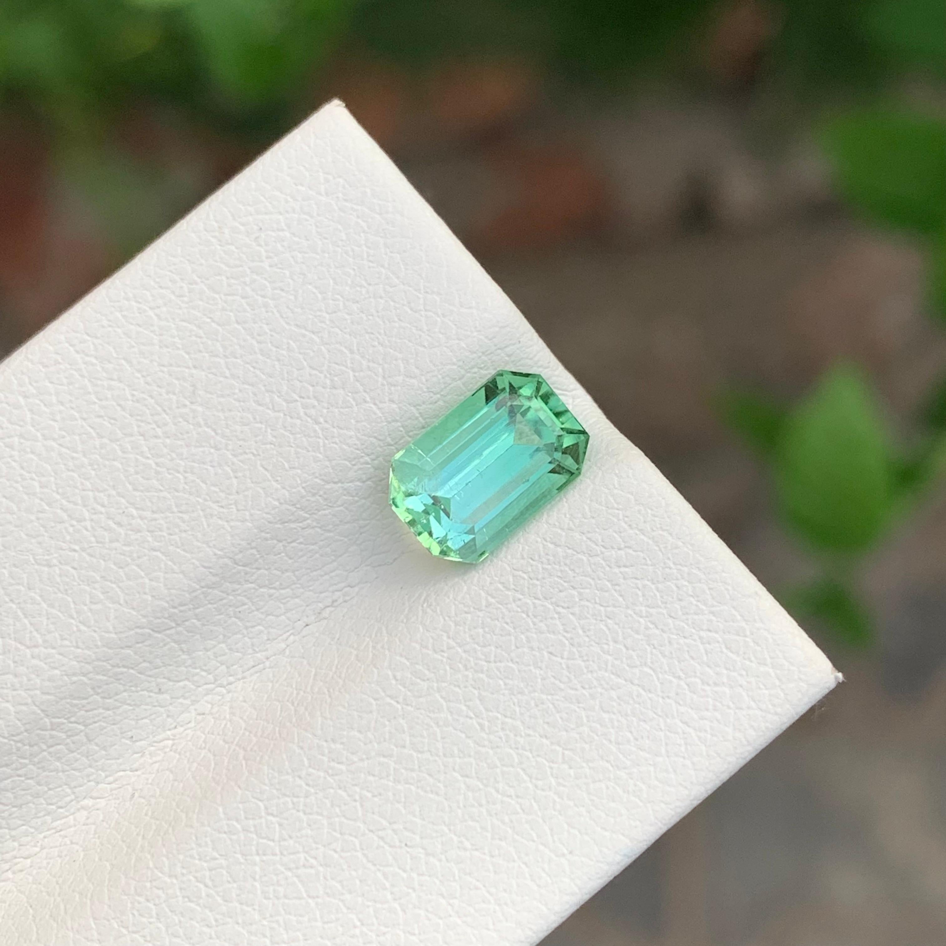 Natural Loose 2.00 Carat Mint Tourmaline Emerald Shape Gem For Jewellery For Sale 2