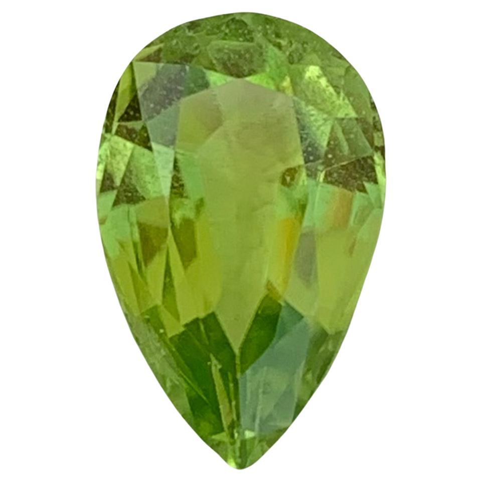 Natural Loose 2.55 Carat Peridot Pear Shape Gem For Jewellery Making  For Sale