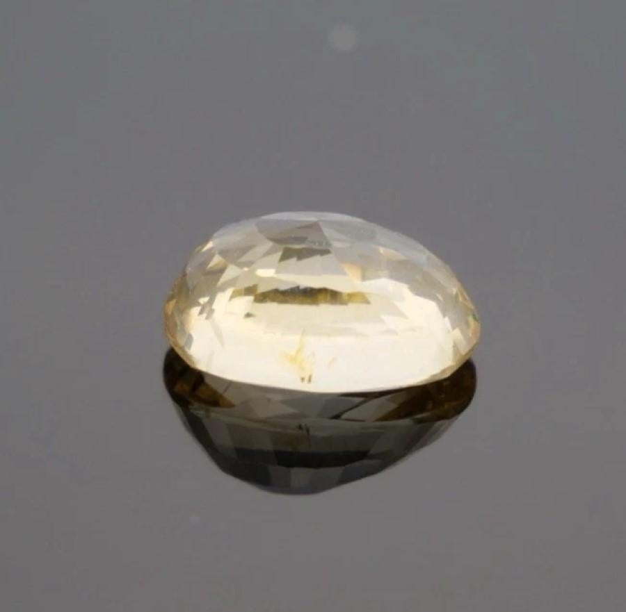 Natural Loose Elongated Cushion Mixed Brilliant Cut 8.65 Carat Yellow Sapphire en venta 1