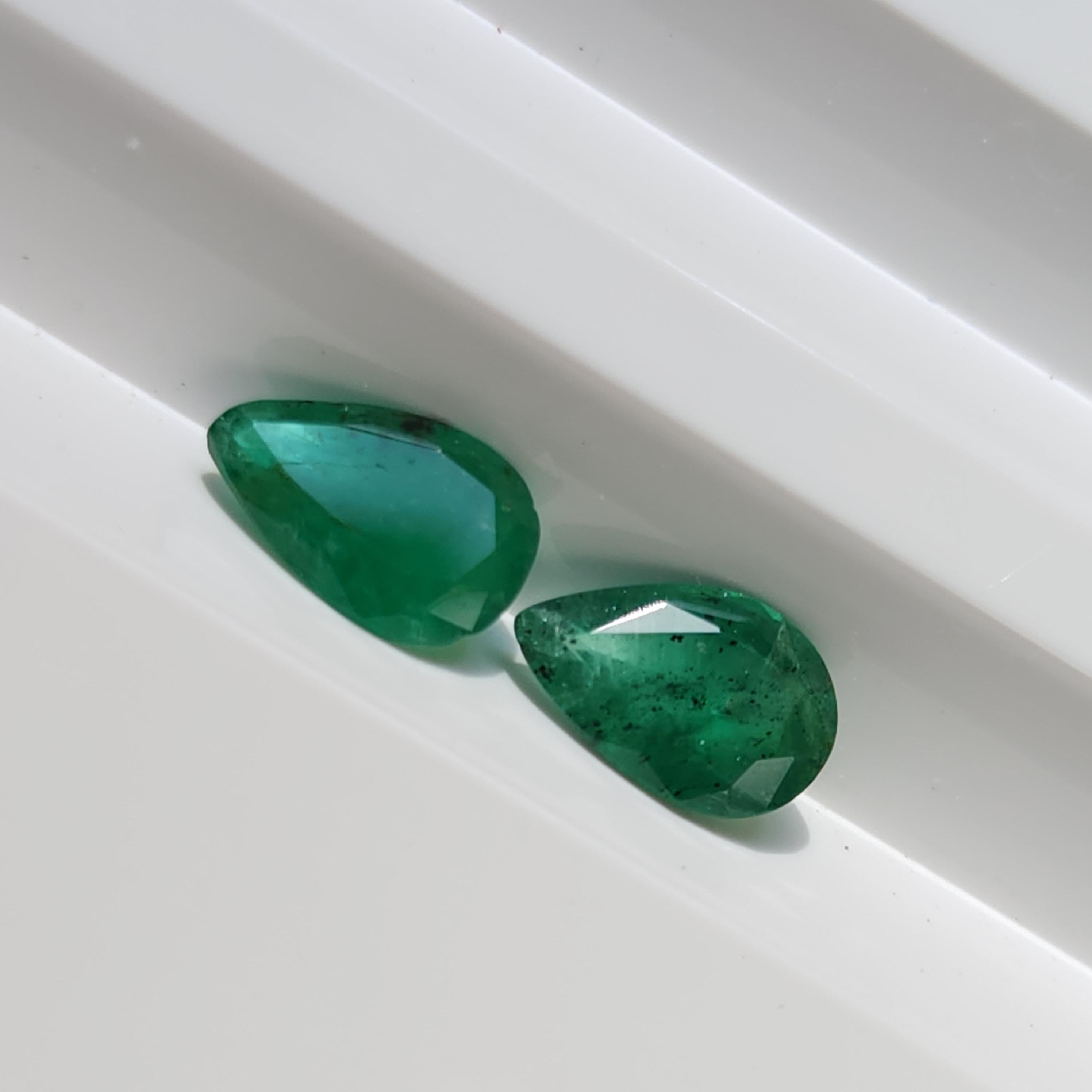 Modern Natural Loose Emerald Pear Shape 2 Pcs