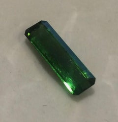 Tourmaline verte naturelle non sertie (Verdelite), taille baguette, 5,50 carats