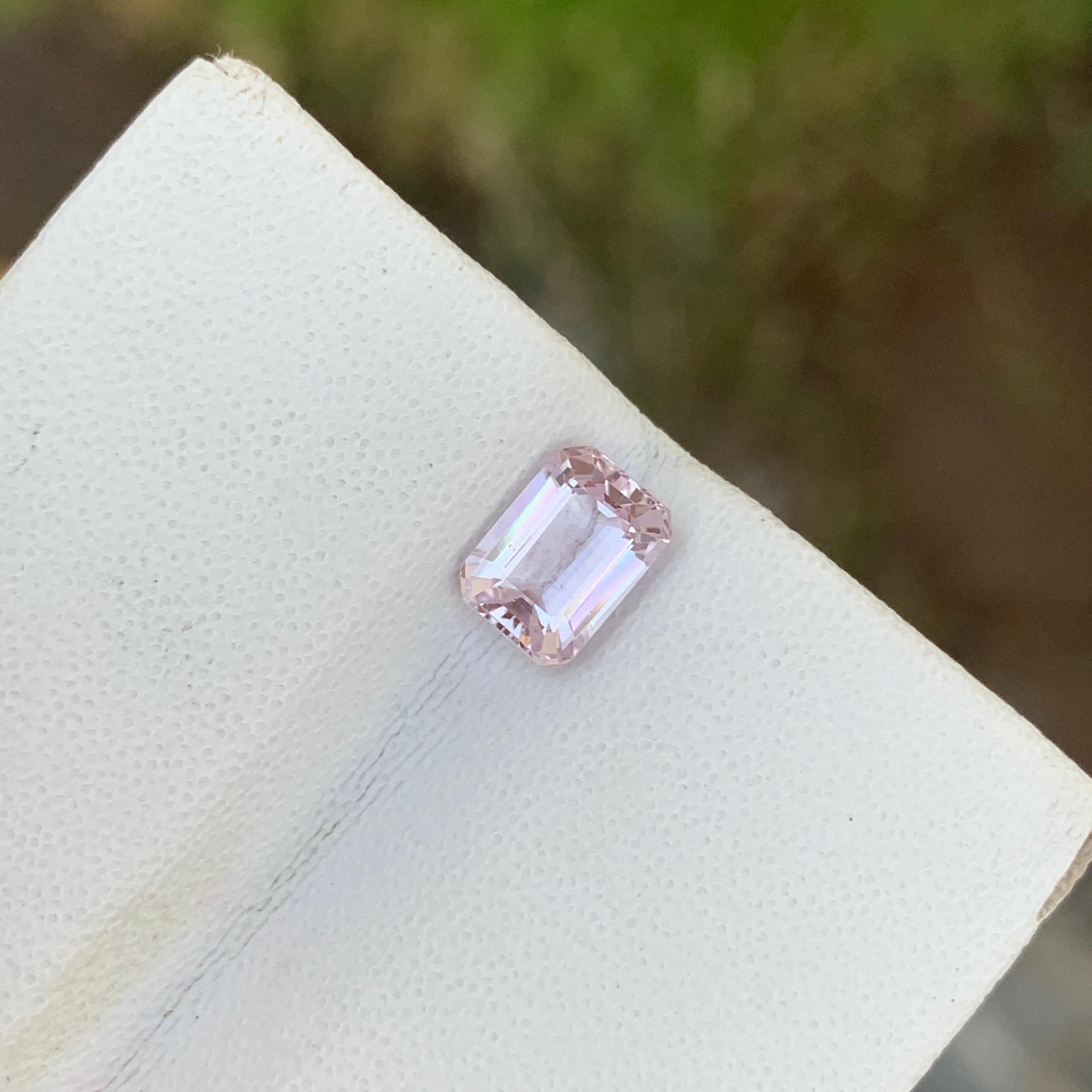 Natural Loose Pale Pink Sapphire Emerald Shape Gem 1.45 Carats  In New Condition In Peshawar, PK