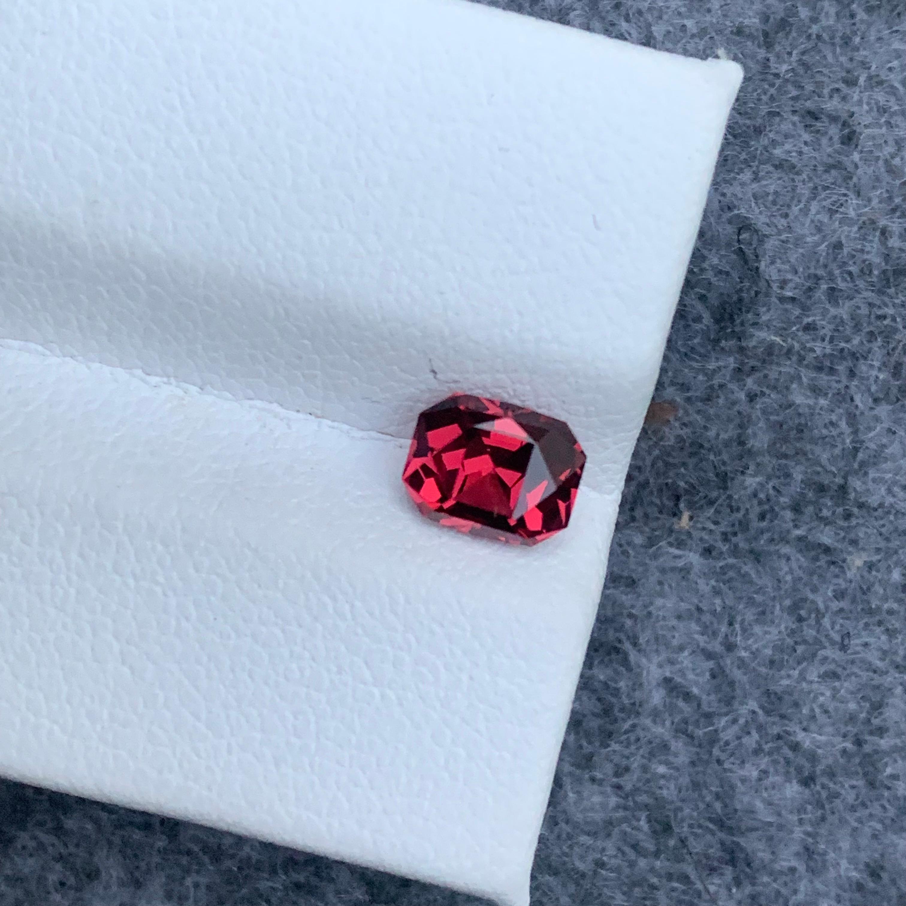 Natural Loose Red Rhodolite Garnet 1.40 Carat Pixel Bar Cut For Sale 6