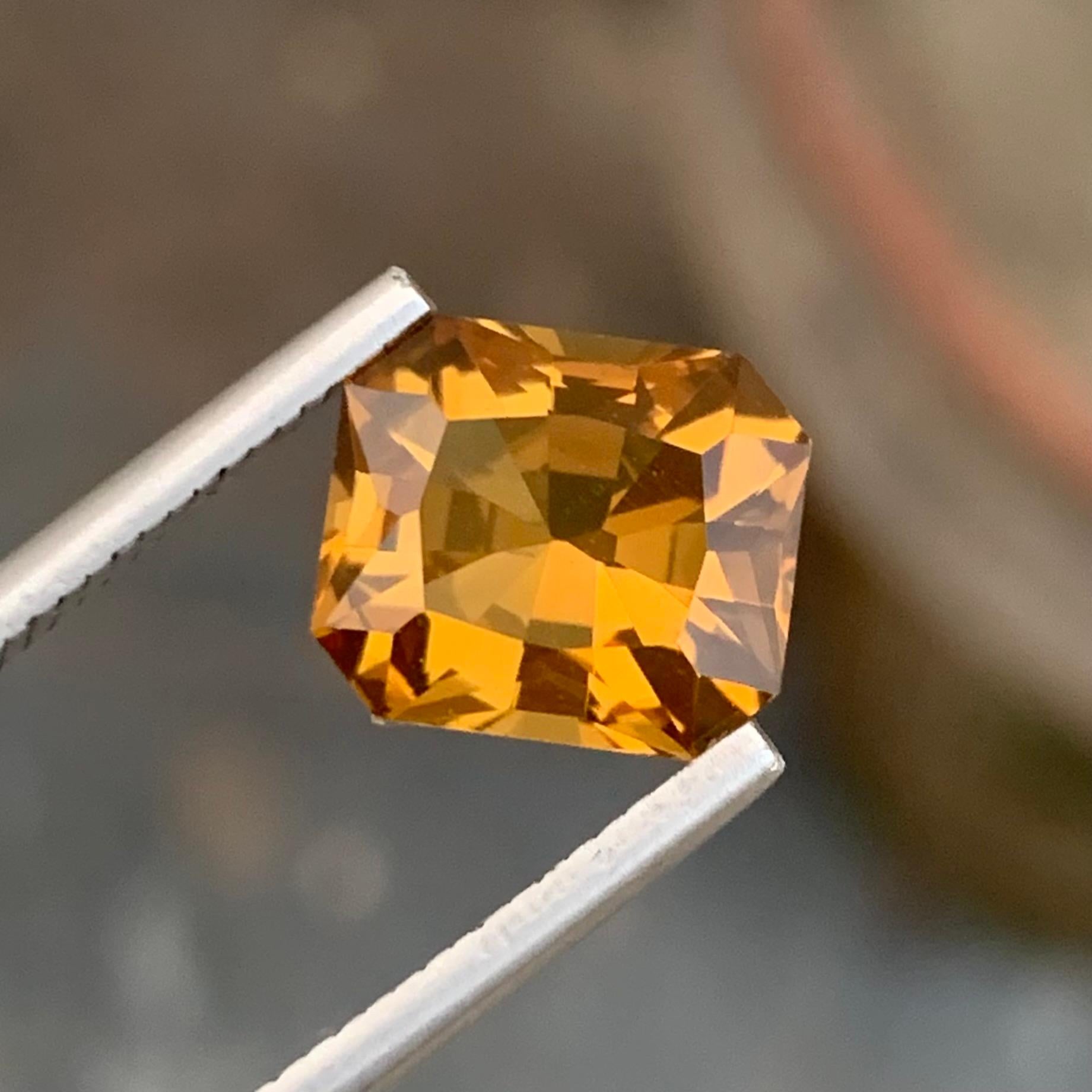 Natural loose yellow citrine ring gemstone 3.45 Carats  For Sale 4