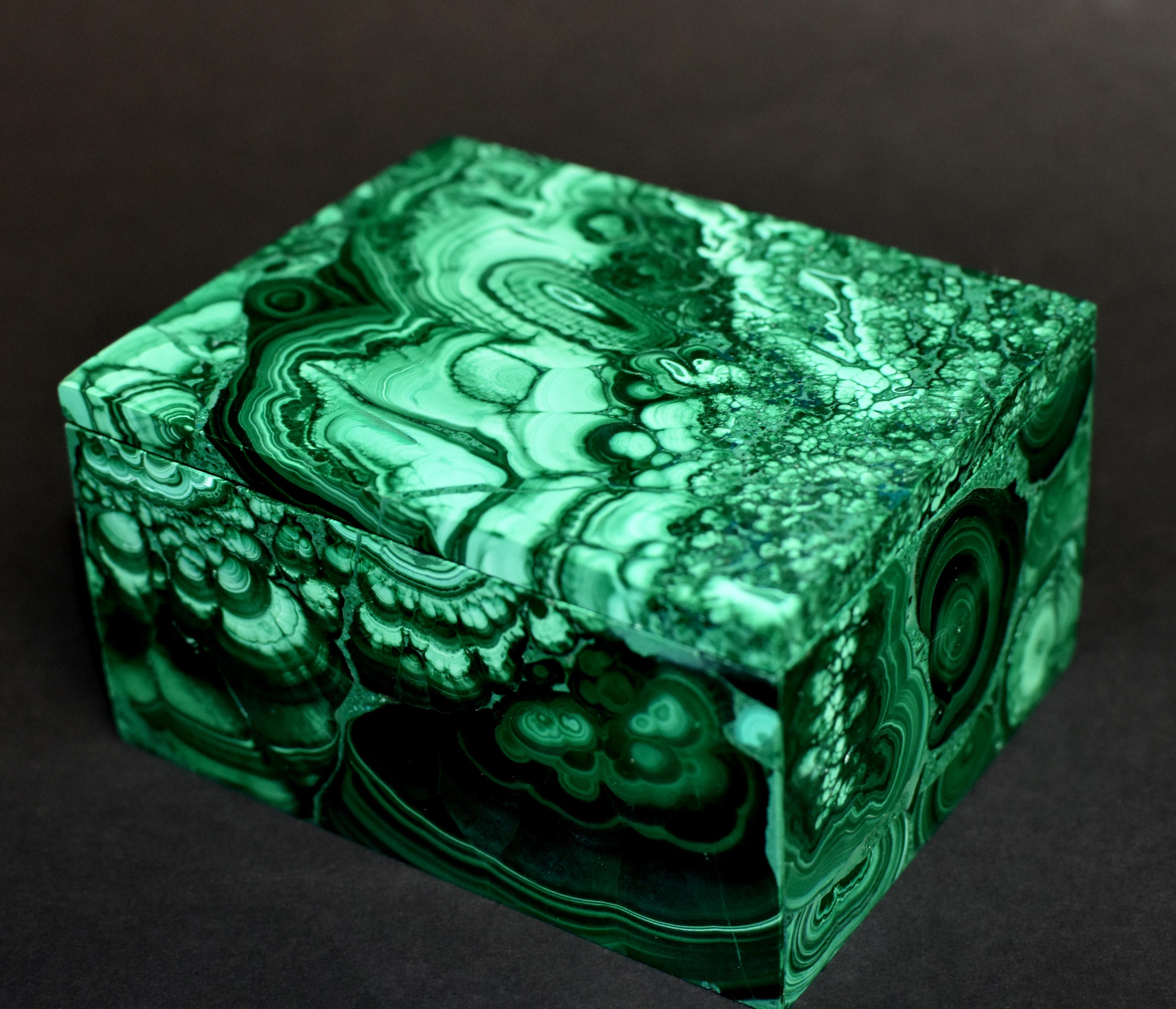 Stunning 1.4 lb full-slab all natural malachite box. Splendid swirls and patterns, this remarkable piece is a symbol of luxury and high sophistication. Handmade with custom fit top. Malachite is a stone of transformation, helping one achieve balance