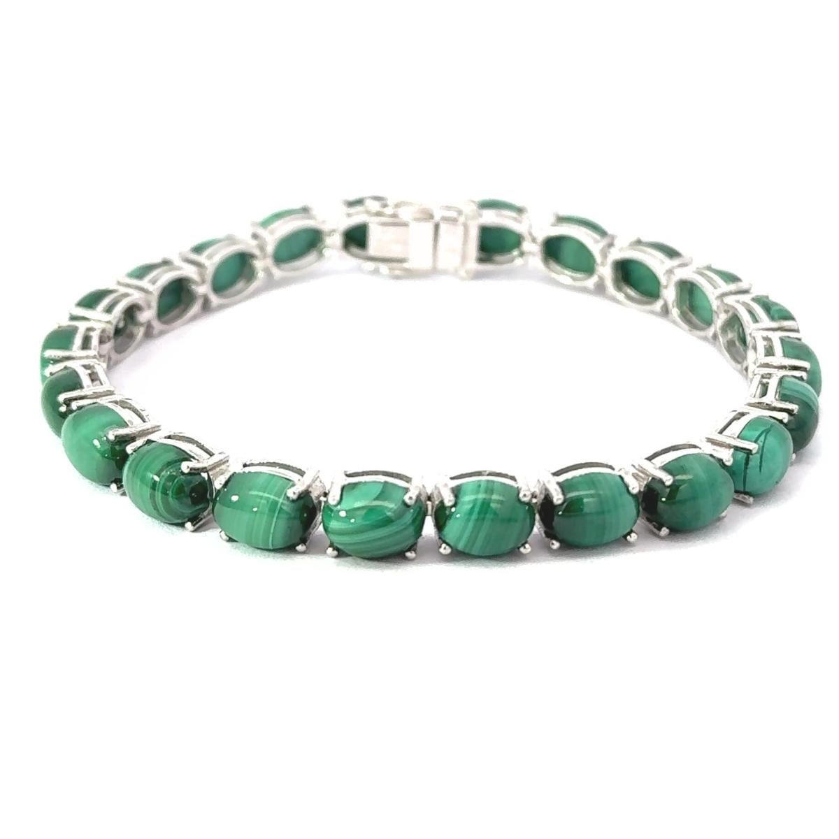 Natural Malachite Oval Cabochon Bracelet Gift for Garndma in 925 Silver Bracelet For Sale 2