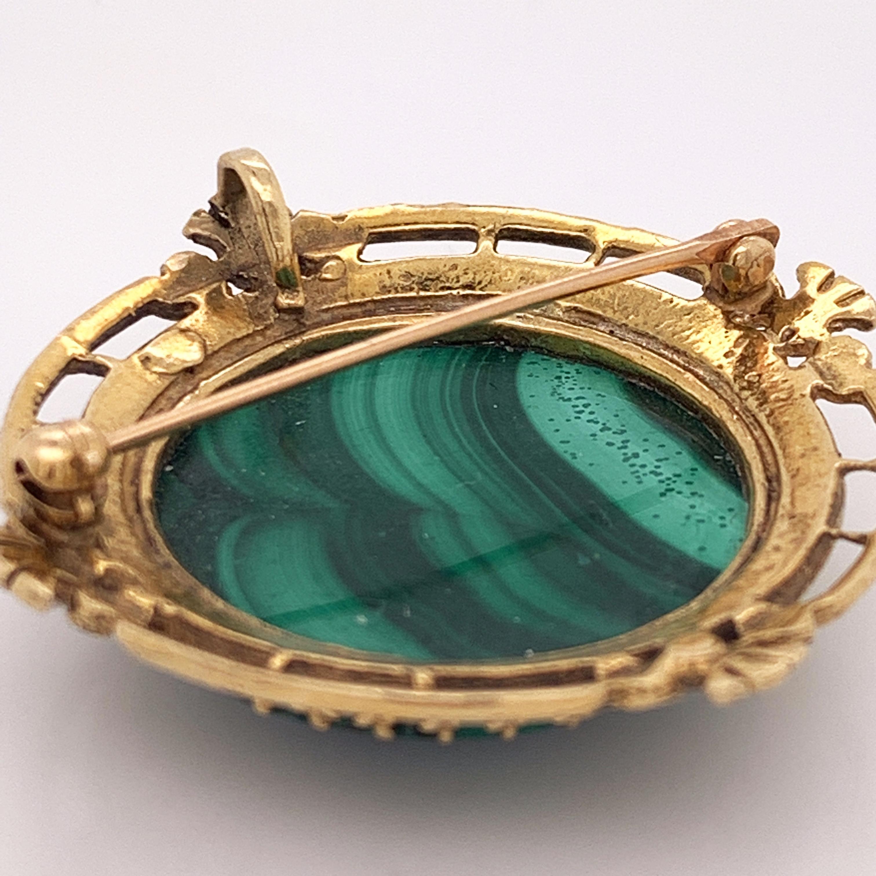 Natural Malachite Stone Brooch Framed in 14 Karat Yellow Gold With Accent Pearls In Good Condition In Addison, TX
