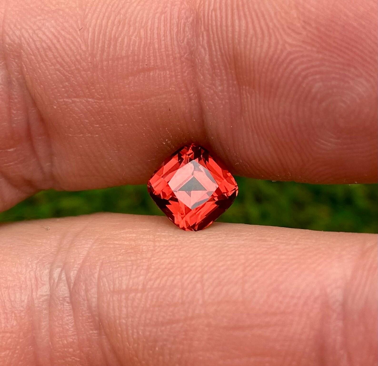 Natural Malaya Garnet Loose Gemstone 2.62 Ct., Cushion, Tanzania, Certificate For Sale 5