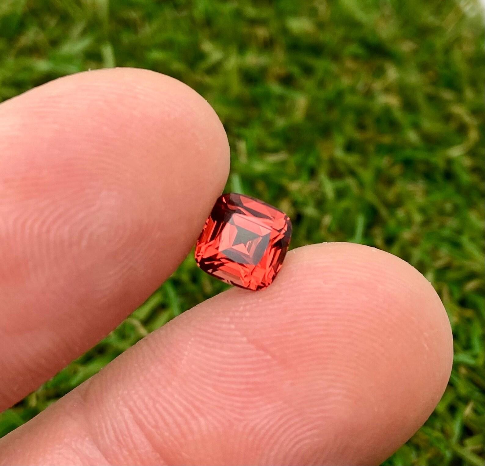 Natural Malaya Garnet Loose Gemstone 2.62 Ct., Cushion, Tanzania, Certificate For Sale 3